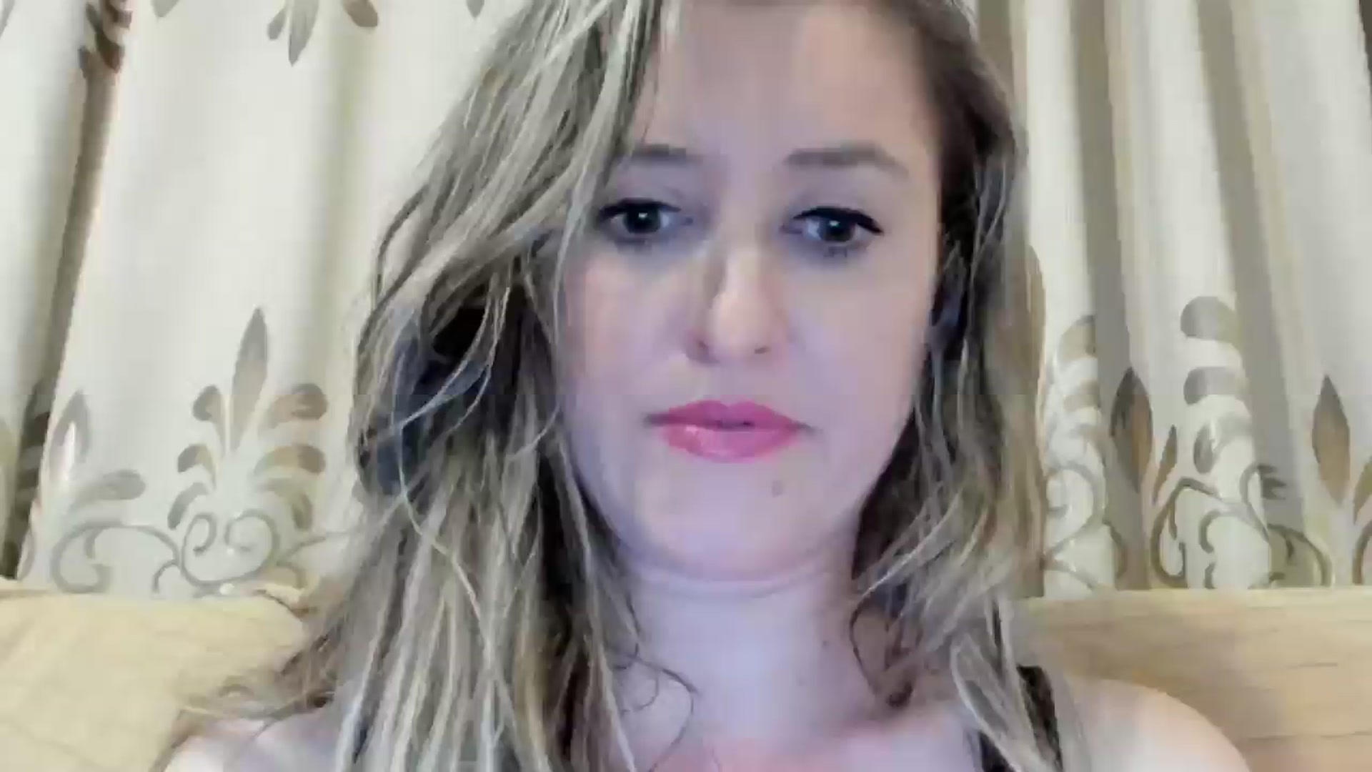 Gallery image thumbnail from BestDream's myfreecams stream on, 06/18/2024, 23:12 image 1 of 20