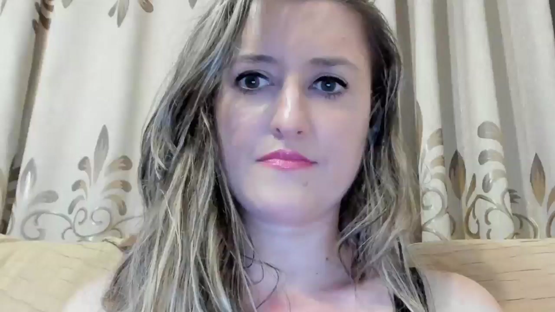 Gallery image thumbnail from BestDream's myfreecams stream on, 06/18/2024, 23:12 image 6 of 20