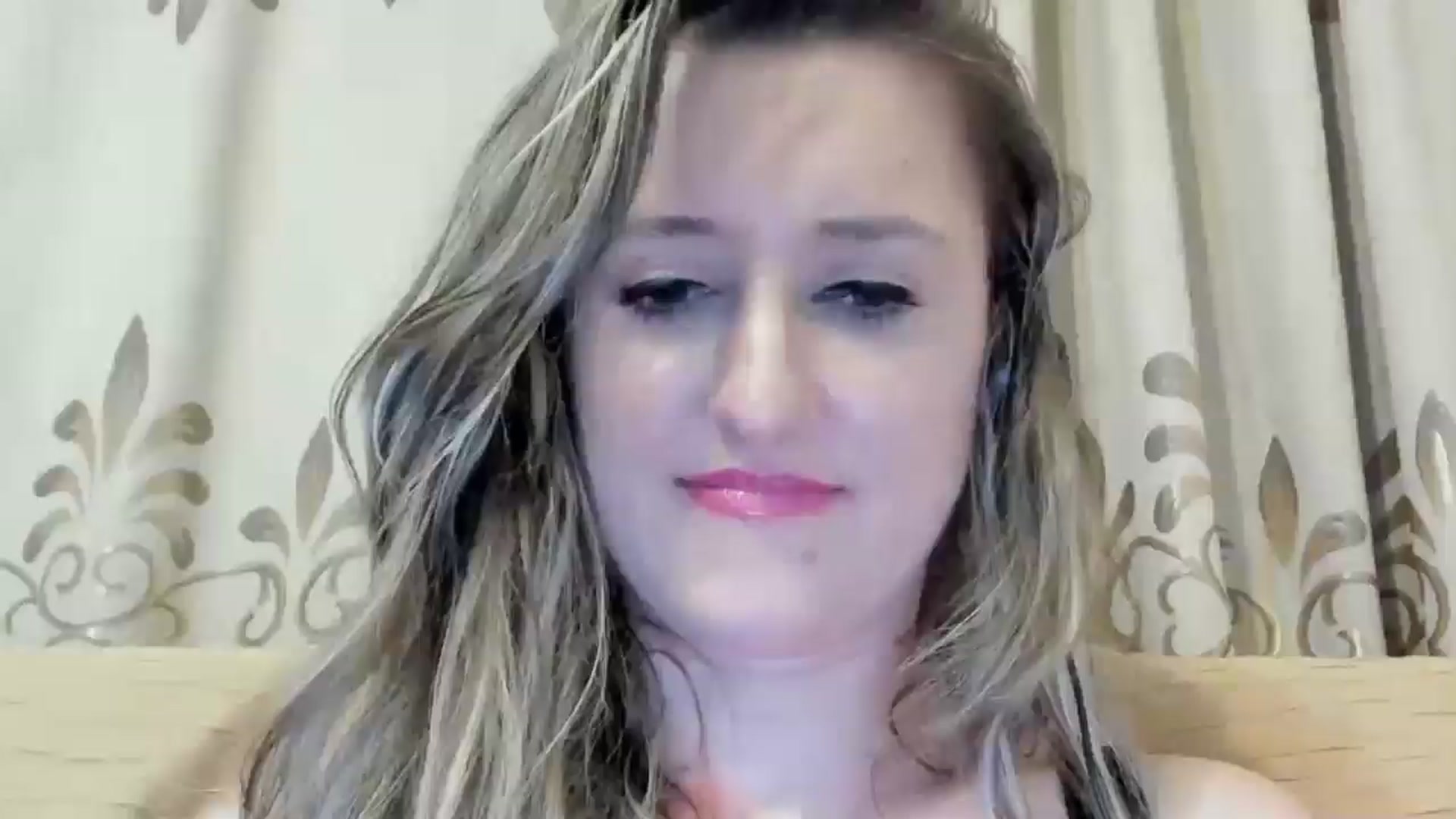 Gallery image thumbnail from BestDream's myfreecams stream on, 06/18/2024, 23:25 image 12 of 20