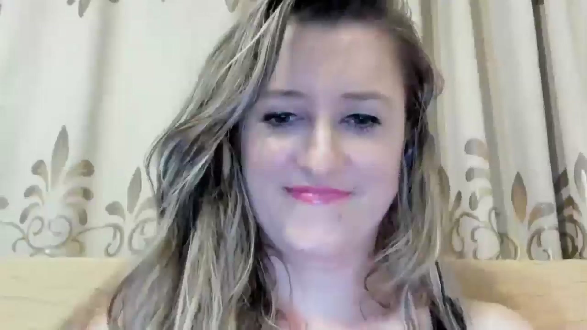 Gallery image thumbnail from BestDream's myfreecams stream on, 06/18/2024, 23:25 image 10 of 20
