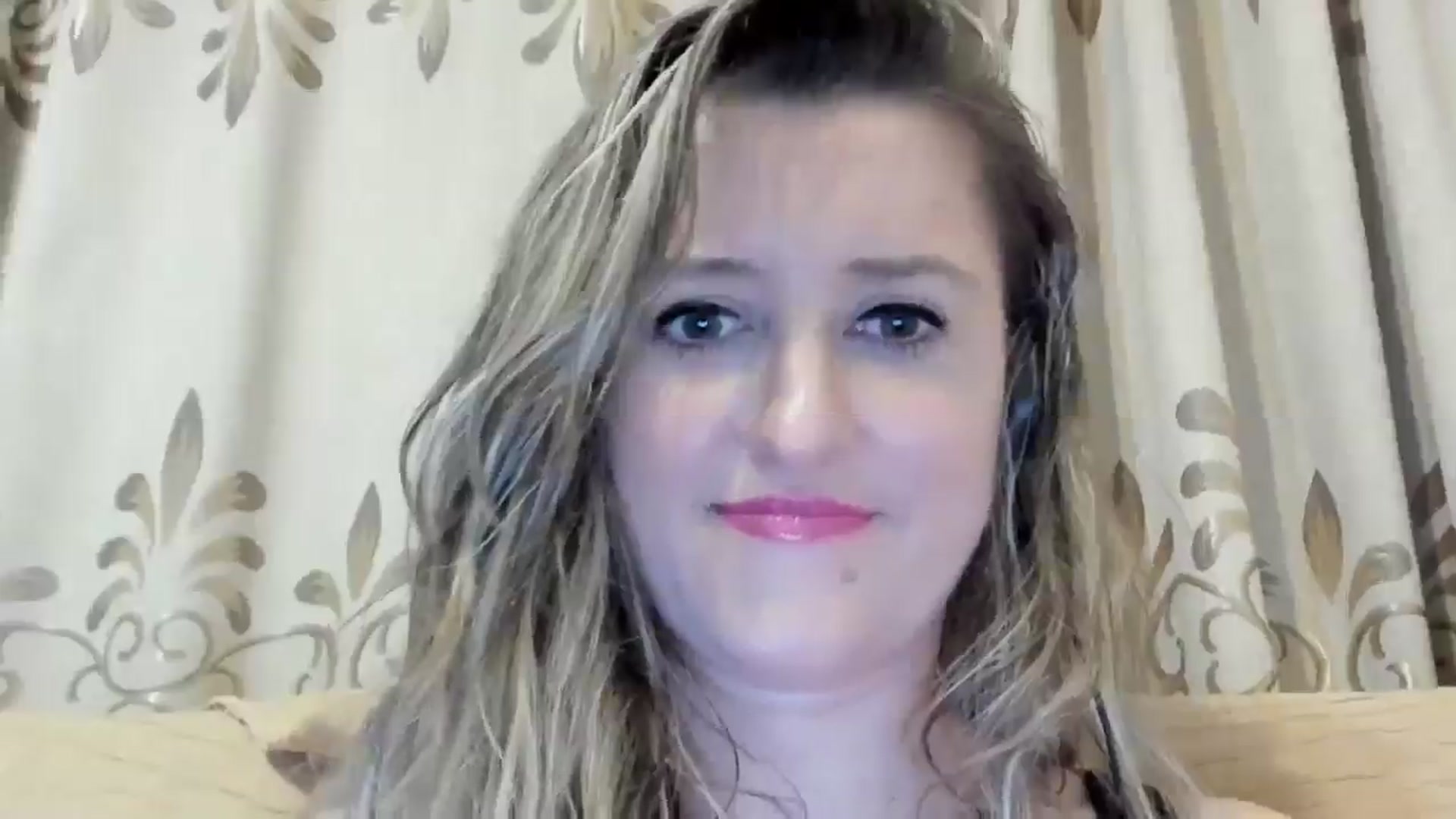 Gallery image thumbnail from BestDream's myfreecams stream on, 06/18/2024, 23:25 image 3 of 20