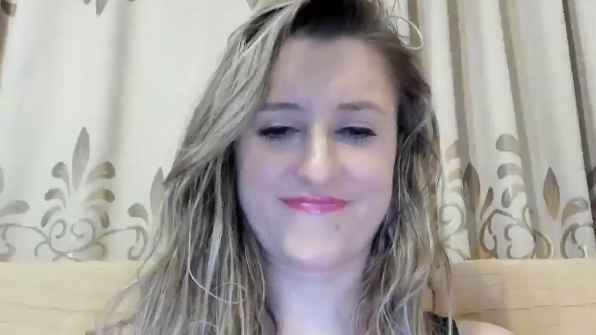 Gallery image thumbnail from BestDream's myfreecams stream on, 06/19/2024, 24:00 image 19 of 20