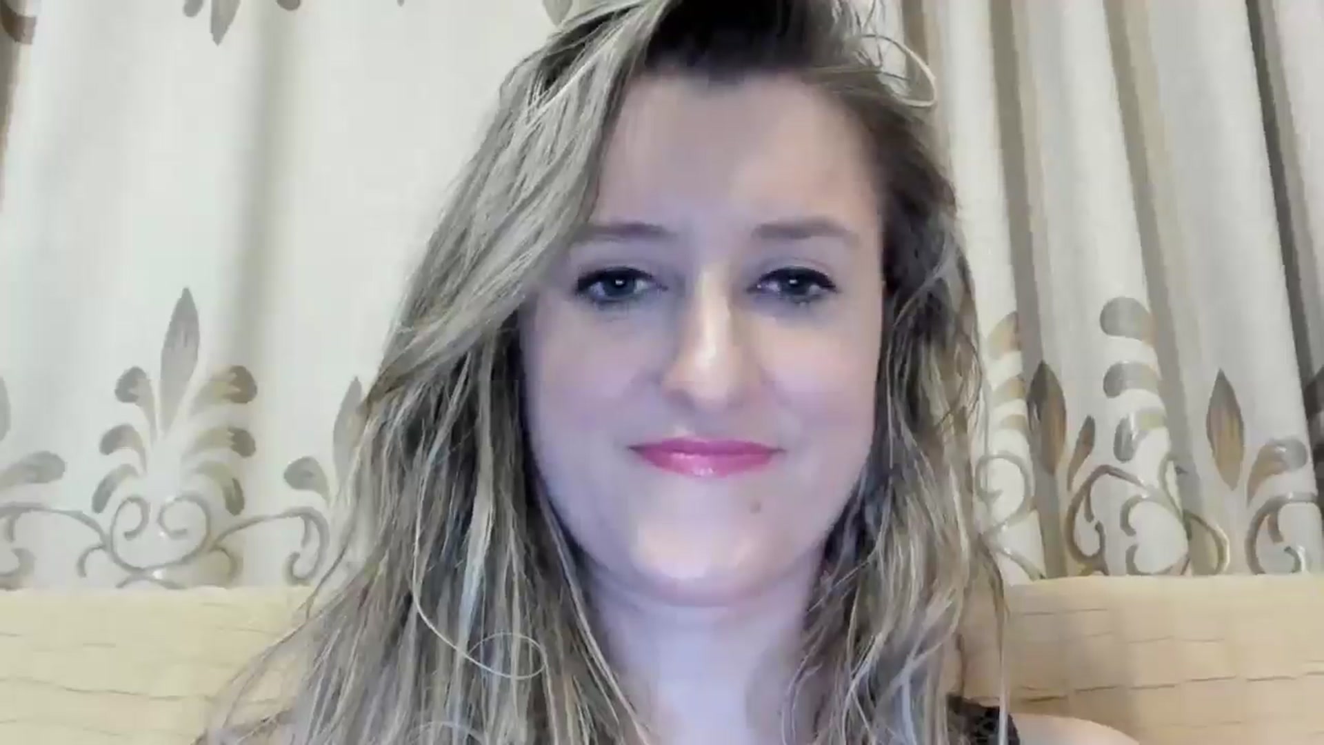 Gallery image thumbnail from BestDream's myfreecams stream on, 06/19/2024, 24:00 image 16 of 20