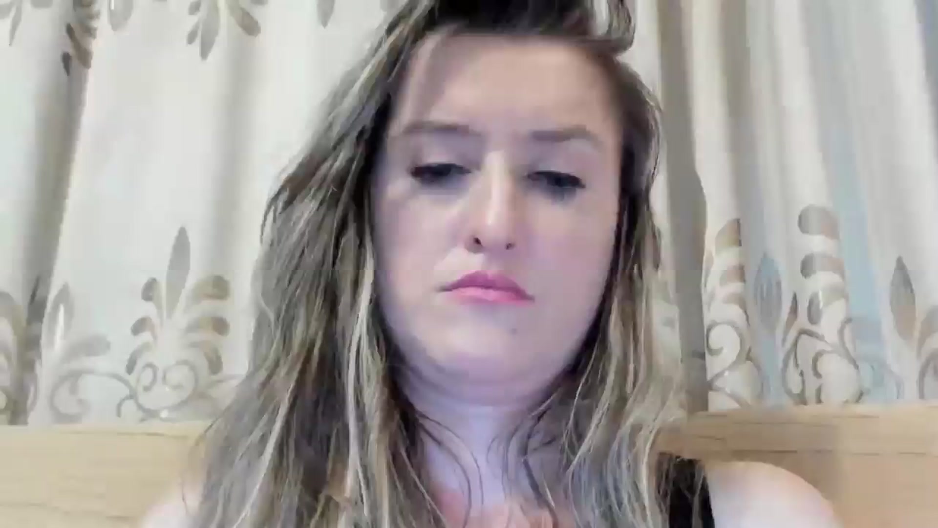 Gallery image thumbnail from BestDream's myfreecams stream on, 06/19/2024, 03:14 image 1 of 20