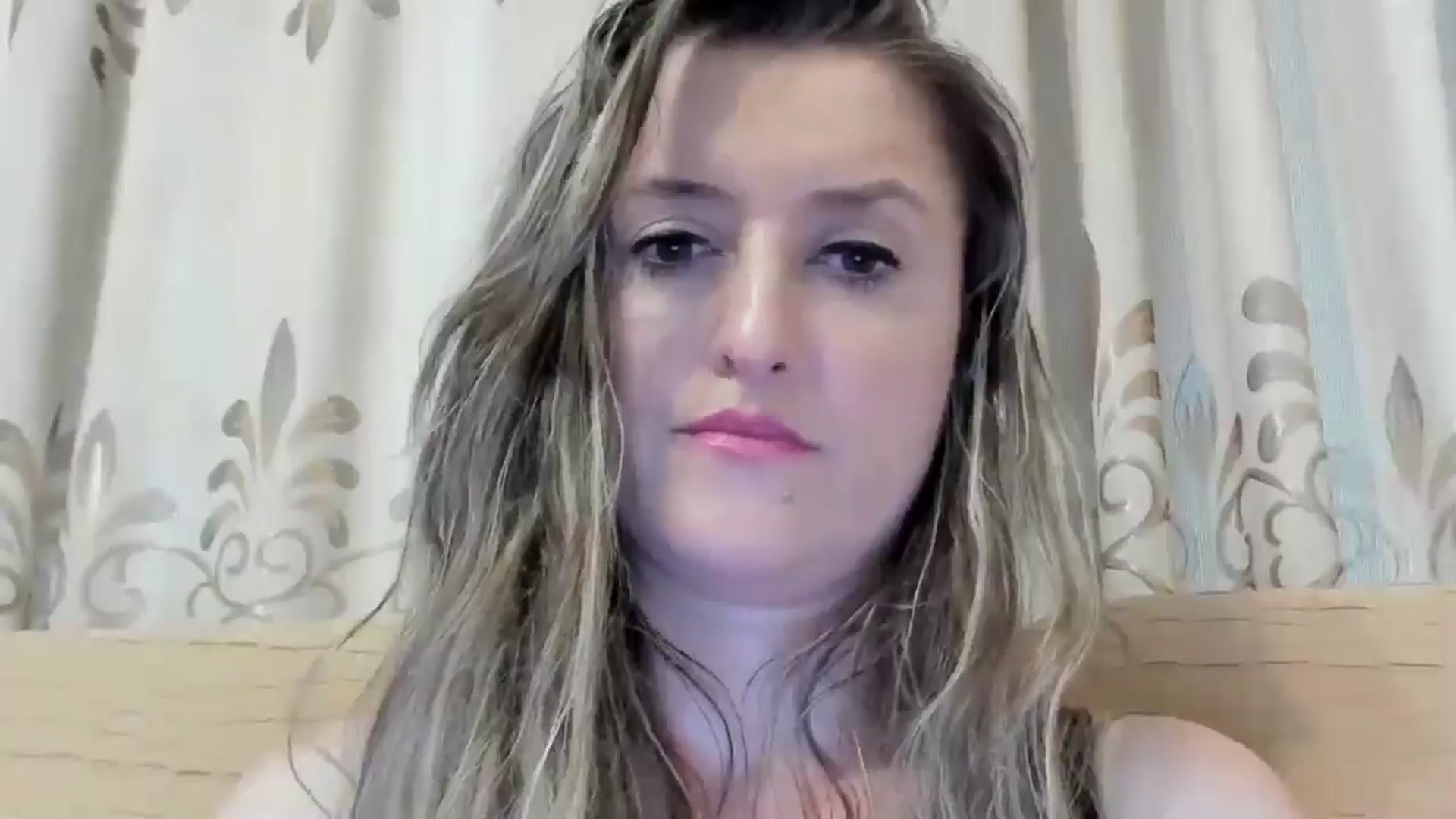 Gallery image thumbnail from BestDream's myfreecams stream on, 06/19/2024, 03:14 image 12 of 20