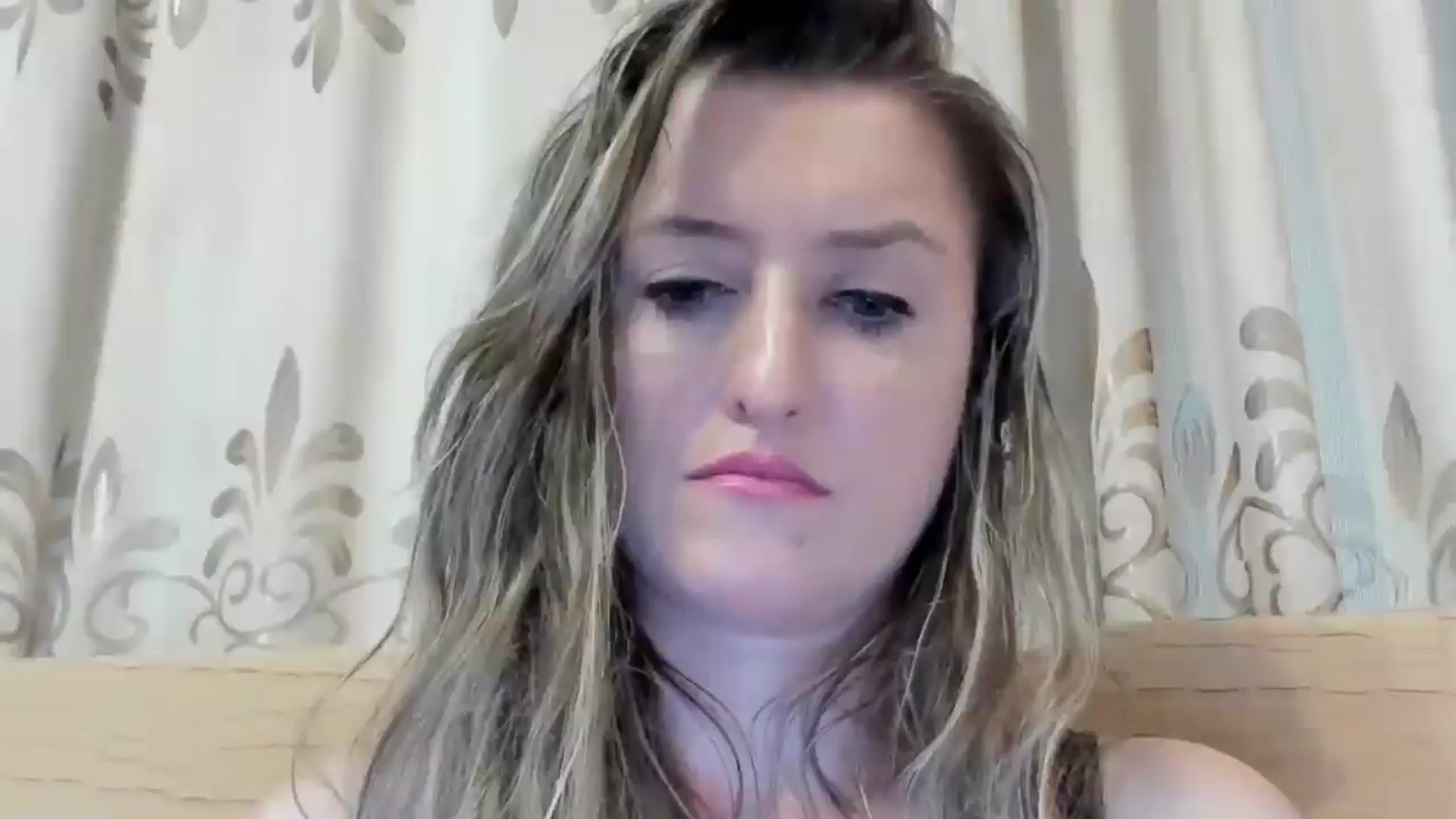 Gallery image thumbnail from BestDream's myfreecams stream on, 06/19/2024, 03:14 image 9 of 20