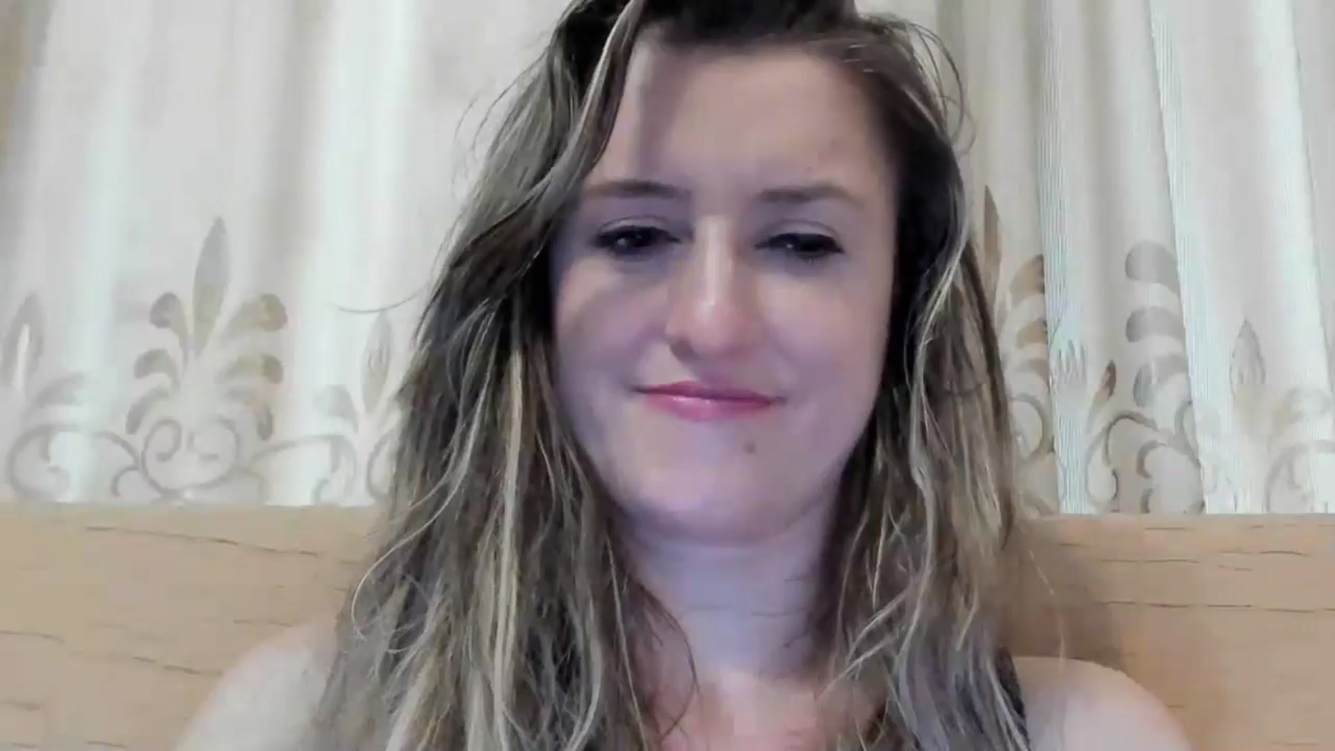 Gallery image thumbnail from BestDream's myfreecams stream on, 06/19/2024, 03:53 image 17 of 20