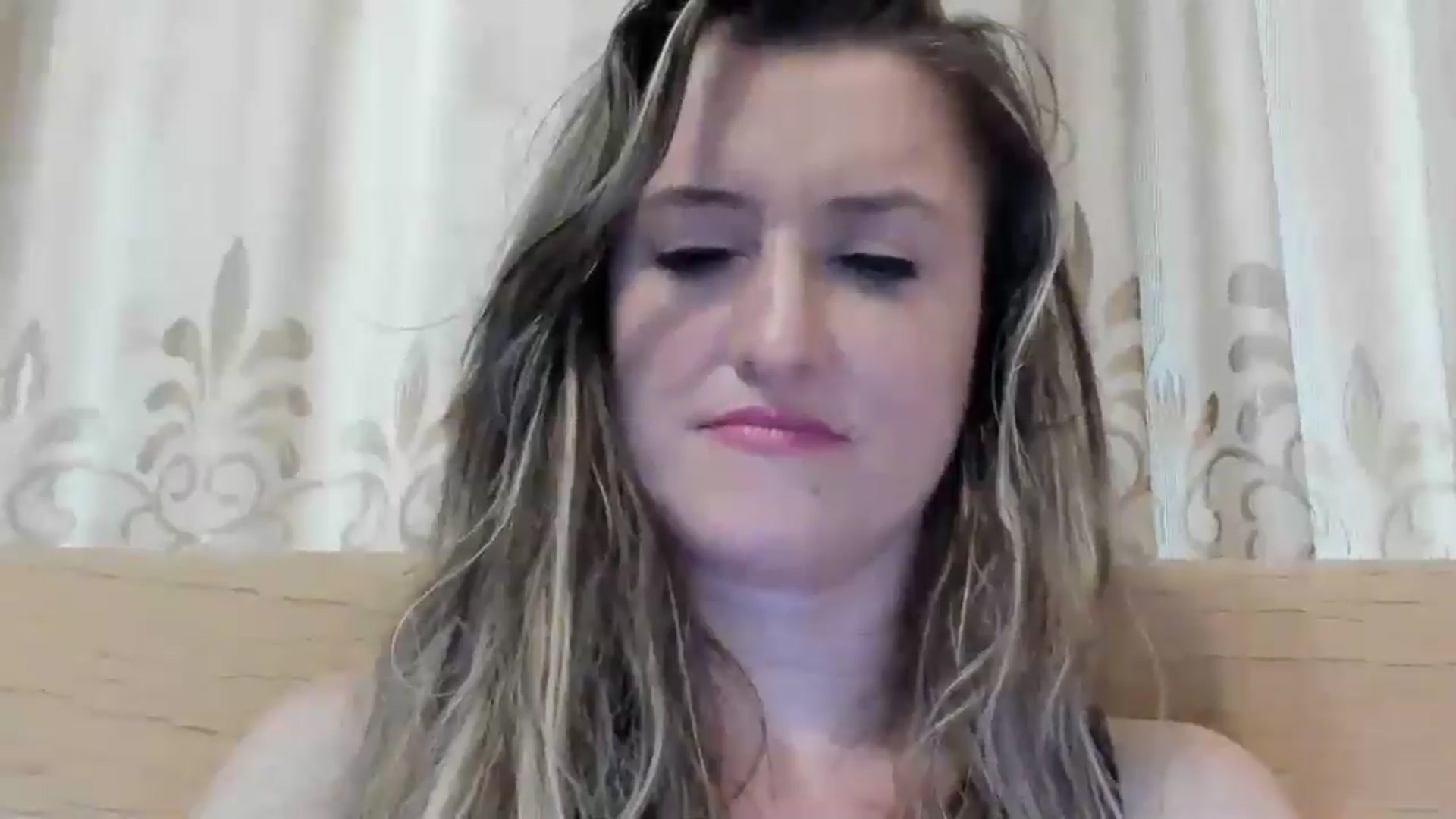 Gallery image thumbnail from BestDream's myfreecams stream on, 06/19/2024, 03:53 image 15 of 20