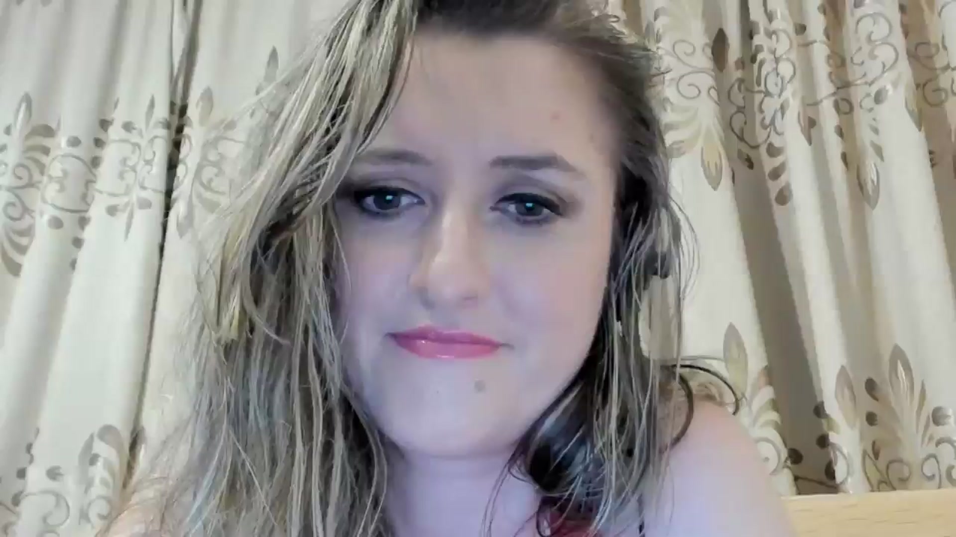 Gallery image thumbnail from BestDream's myfreecams stream on, 06/19/2024, 23:04 image 4 of 20