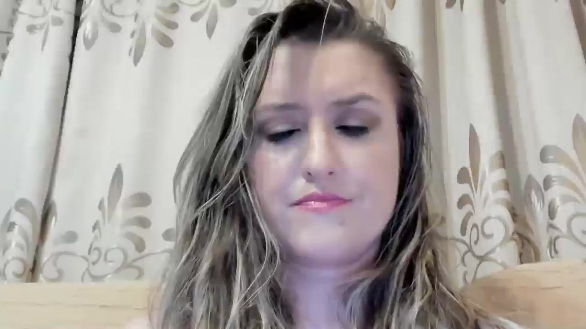 Gallery image thumbnail from BestDream's myfreecams stream on, 06/19/2024, 23:17 image 2 of 20