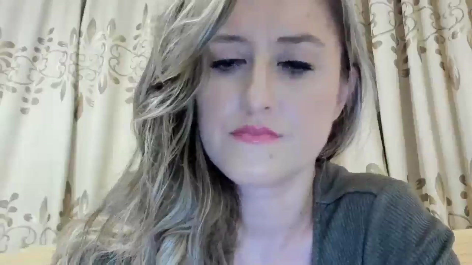 Gallery image thumbnail from BestDream's myfreecams stream on, 06/20/2024, 22:11 image 7 of 20