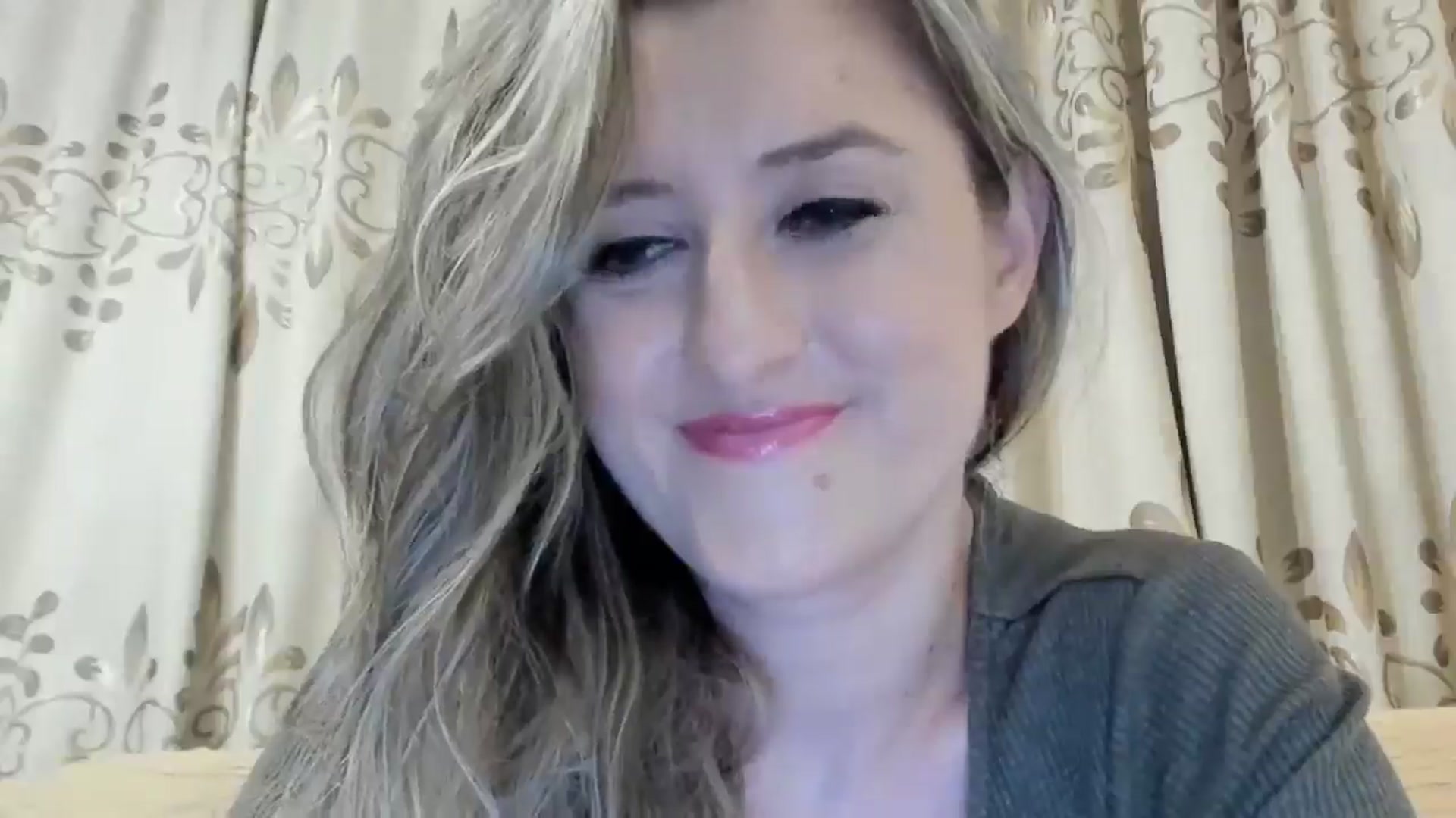 Gallery image thumbnail from BestDream's myfreecams stream on, 06/20/2024, 22:11 image 5 of 20