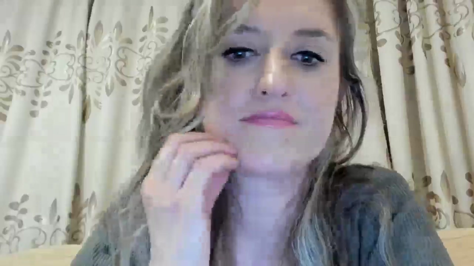 Gallery image thumbnail from BestDream's myfreecams stream on, 06/20/2024, 23:40 image 19 of 20