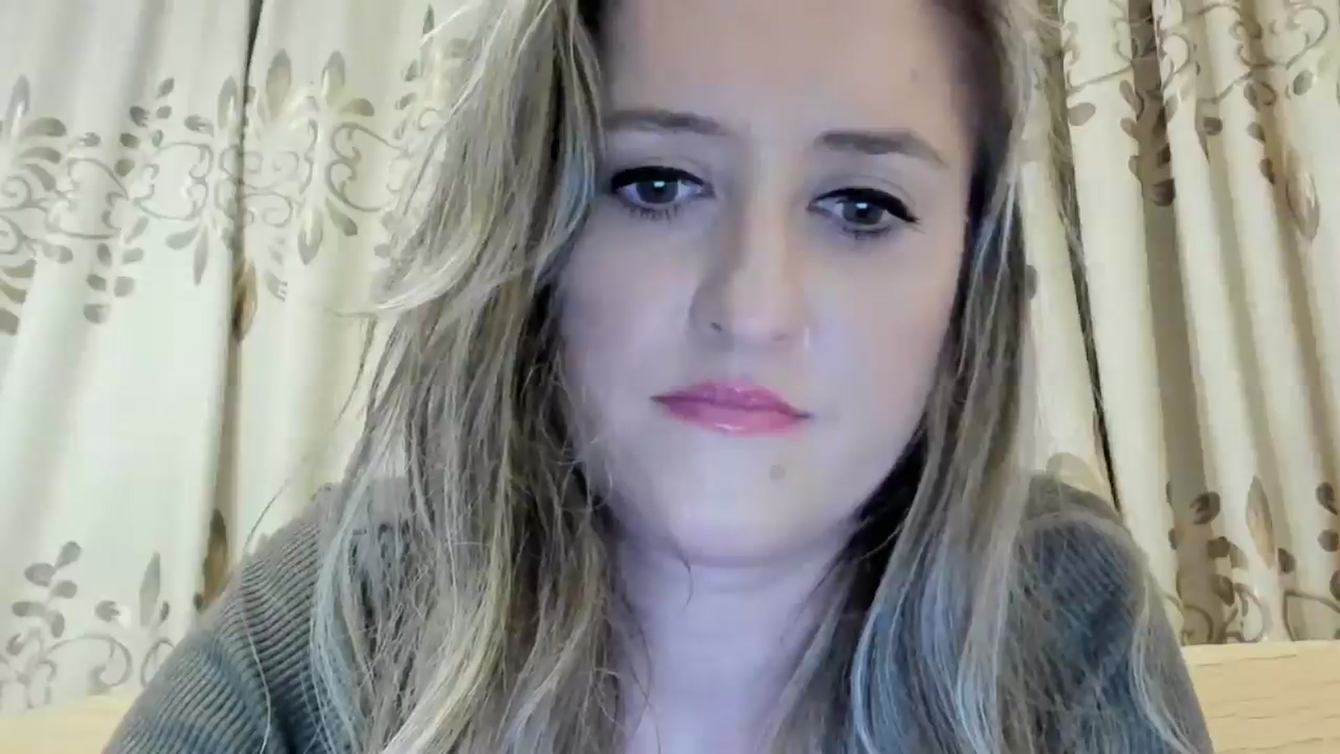 Gallery image thumbnail from BestDream's myfreecams stream on, 06/20/2024, 23:40 image 3 of 20