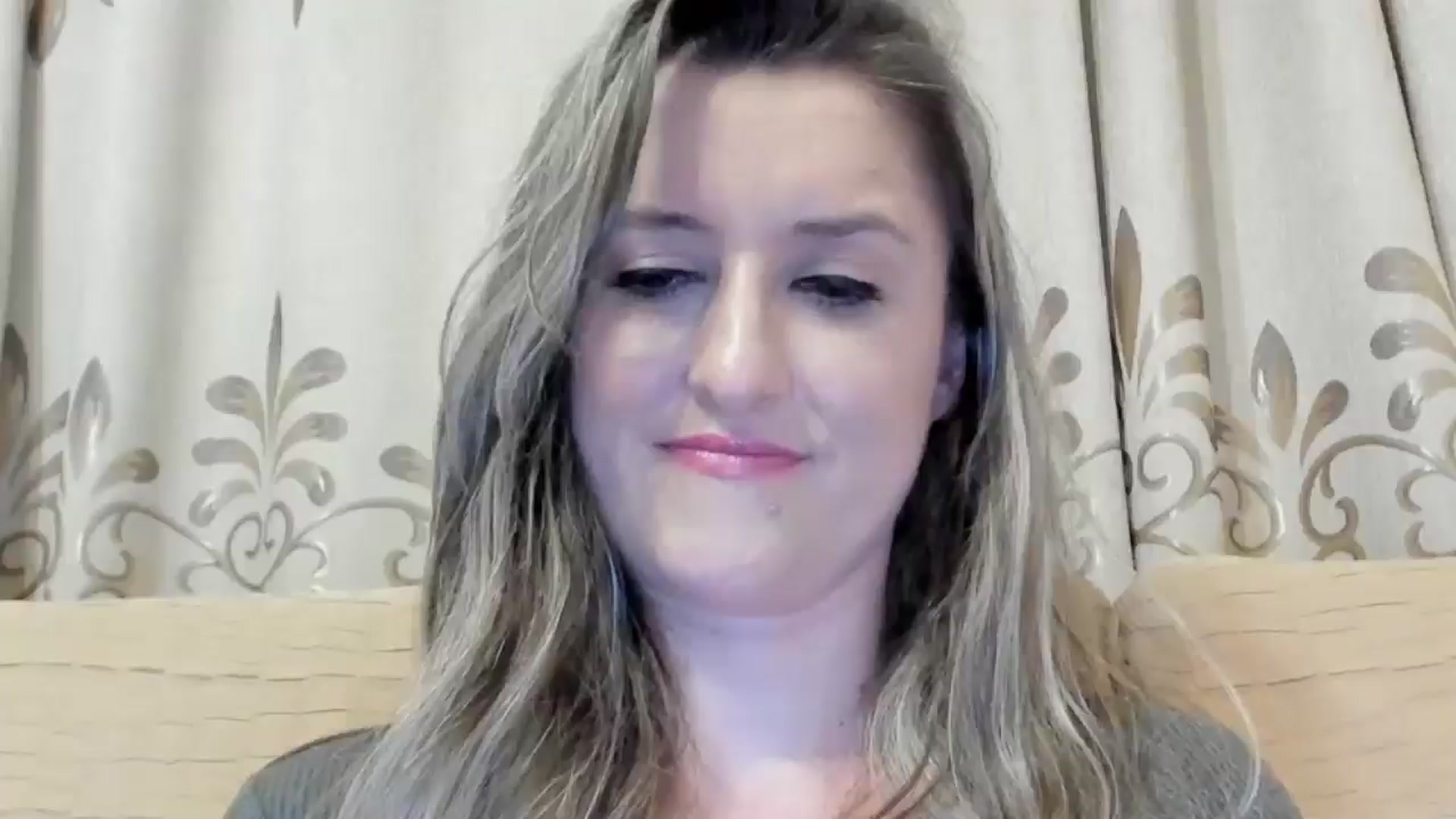 Gallery image thumbnail from BestDream's myfreecams stream on, 06/21/2024, 24:32 image 15 of 20