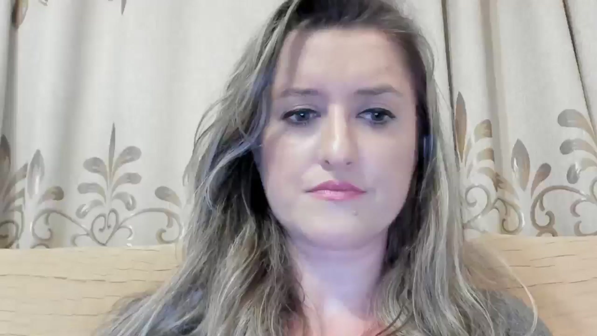 Gallery image thumbnail from BestDream's myfreecams stream on, 06/21/2024, 24:32 image 17 of 20