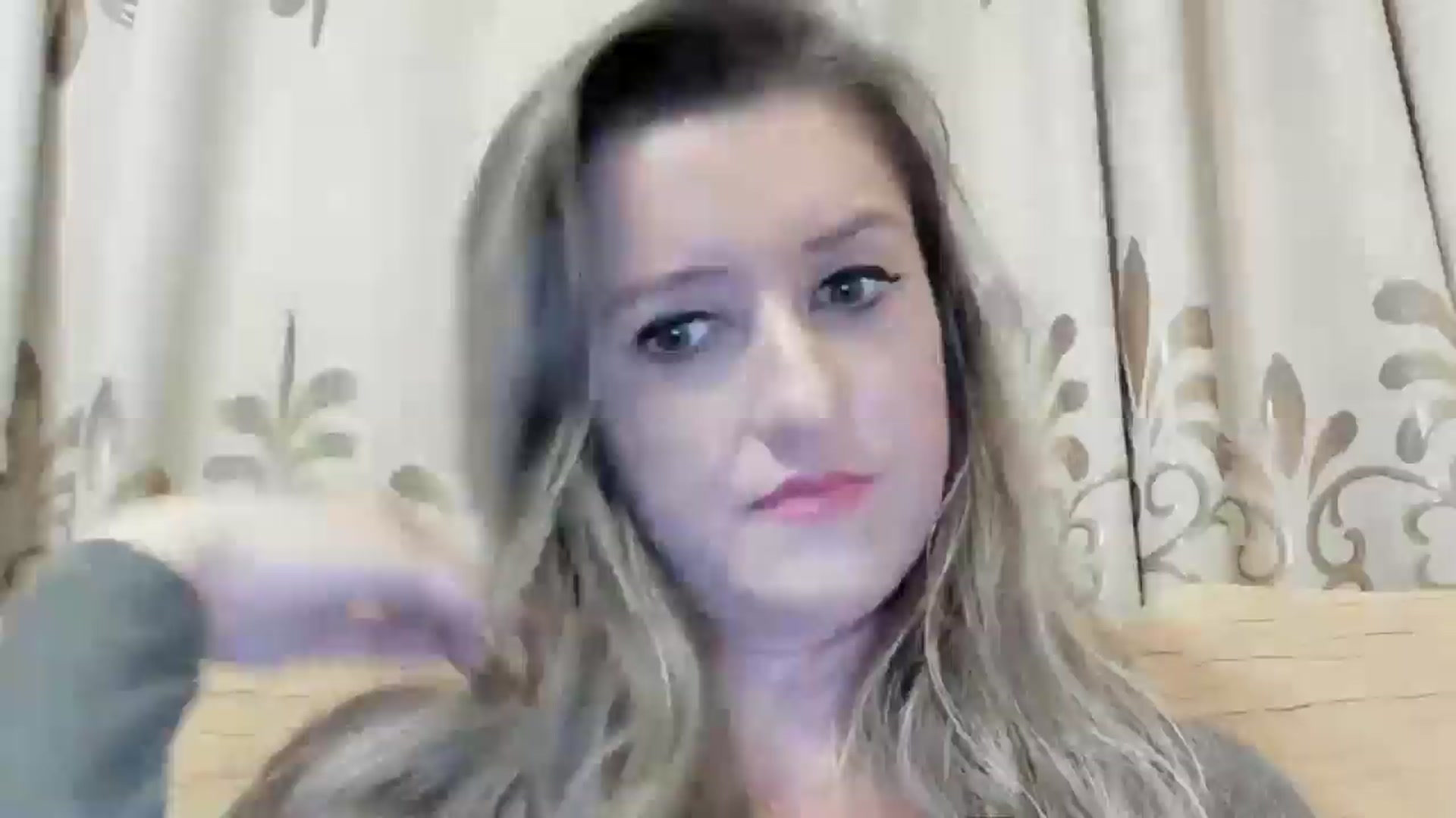 Gallery image thumbnail from BestDream's myfreecams stream on, 06/21/2024, 24:32 image 5 of 20