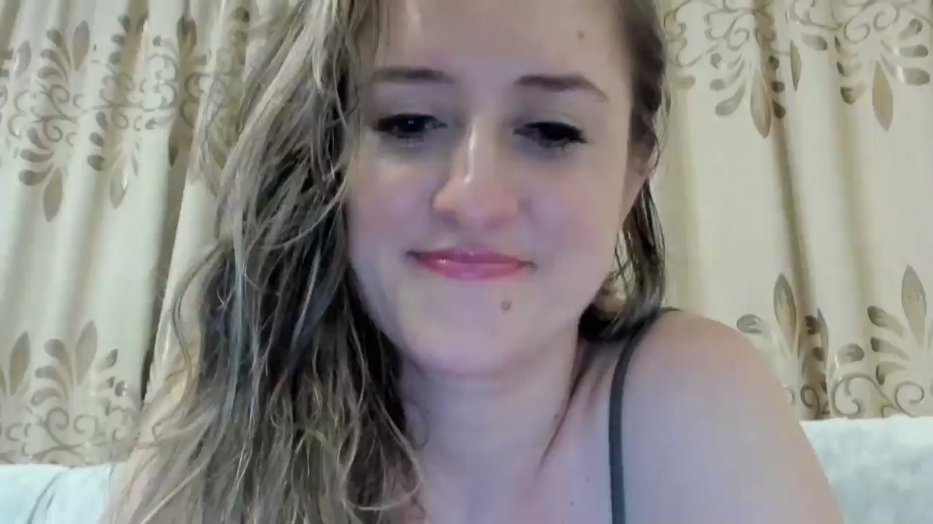 Gallery image thumbnail from BestDream's myfreecams stream on, 06/24/2024, 24:13 image 6 of 20