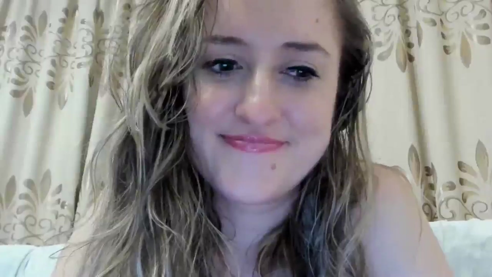 Gallery image thumbnail from BestDream's myfreecams stream on, 06/24/2024, 24:13 image 13 of 20