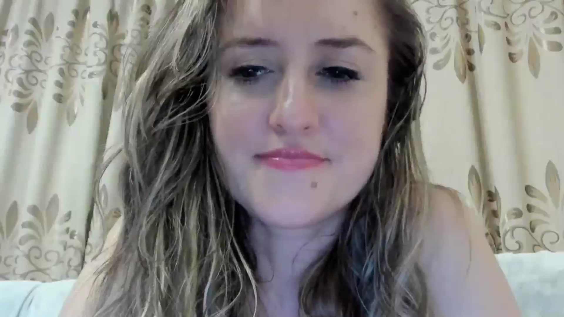 Gallery image thumbnail from BestDream's myfreecams stream on, 06/24/2024, 24:13 image 9 of 20