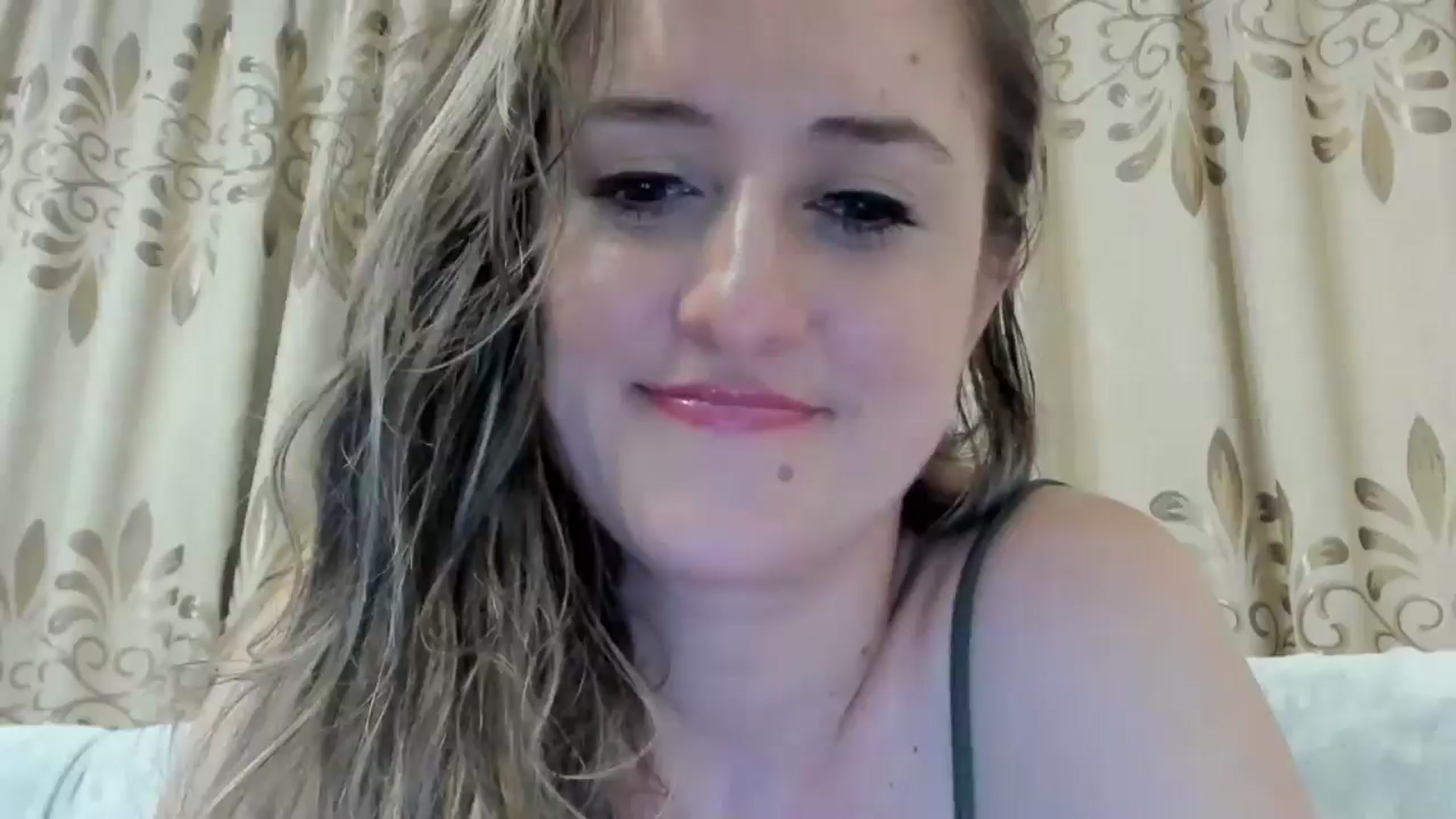 Gallery image thumbnail from BestDream's myfreecams stream on, 06/24/2024, 24:13 image 5 of 20