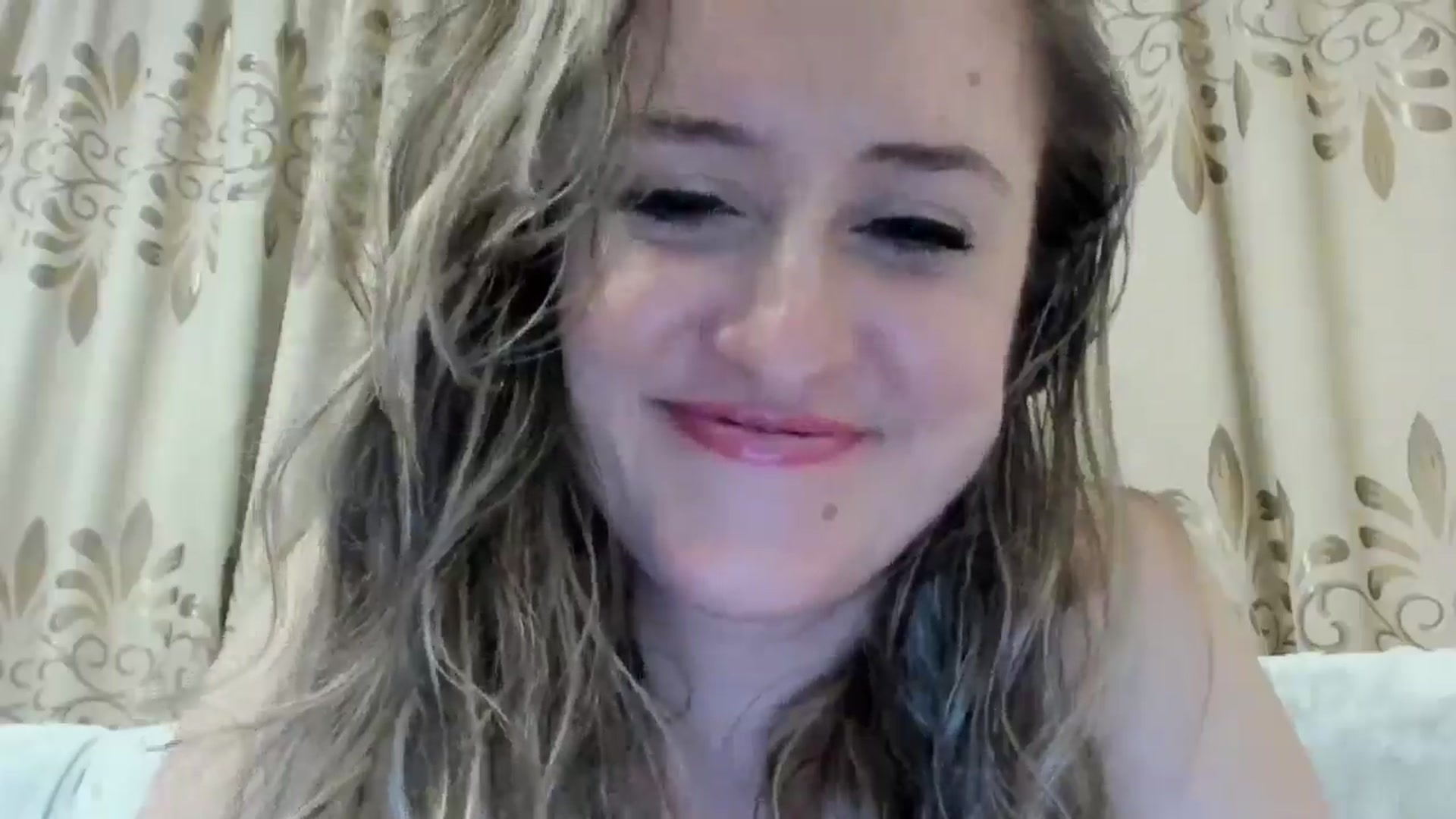 Gallery image thumbnail from BestDream's myfreecams stream on, 06/24/2024, 24:13 image 11 of 20