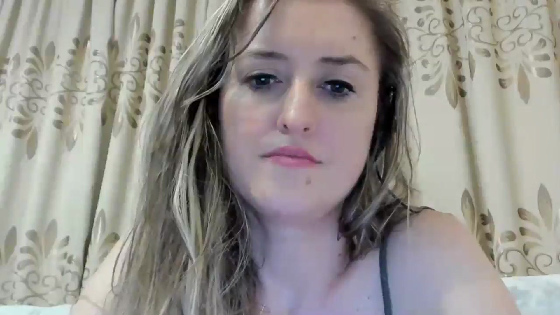 Gallery image thumbnail from BestDream's myfreecams stream on, 06/24/2024, 01:53 image 3 of 20