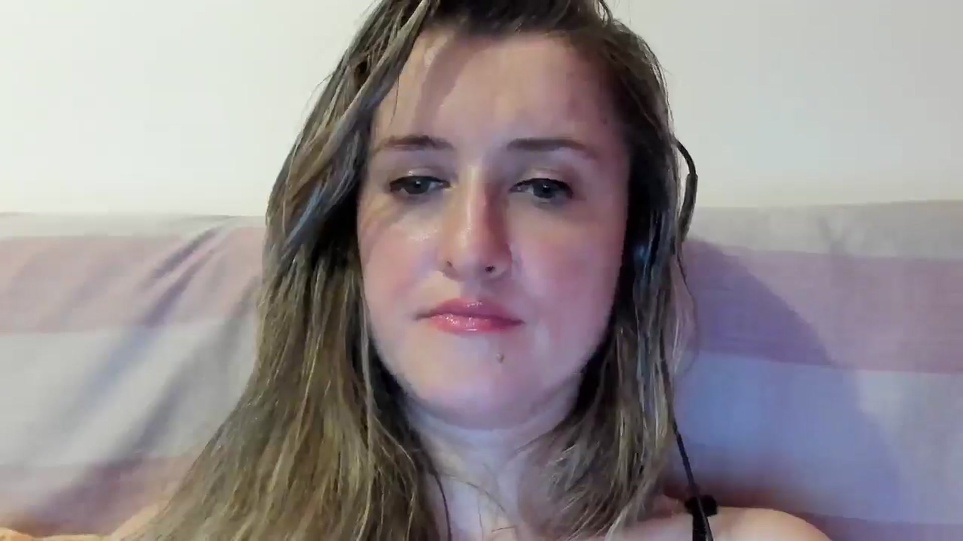 Gallery image thumbnail from BestDream's myfreecams stream on, 07/03/2024, 23:41 image 11 of 20