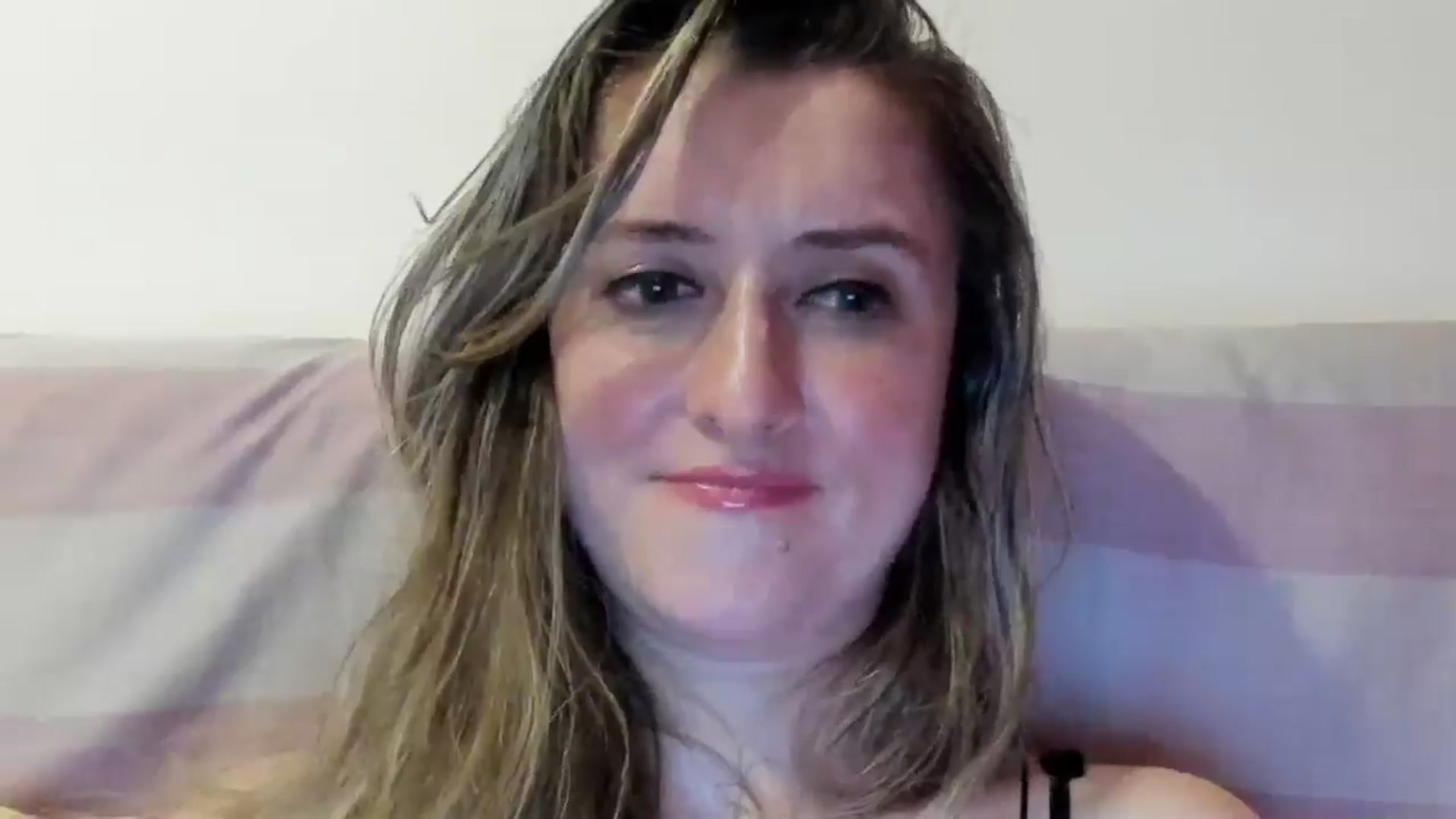 Gallery image thumbnail from BestDream's myfreecams stream on, 07/03/2024, 23:41 image 9 of 20