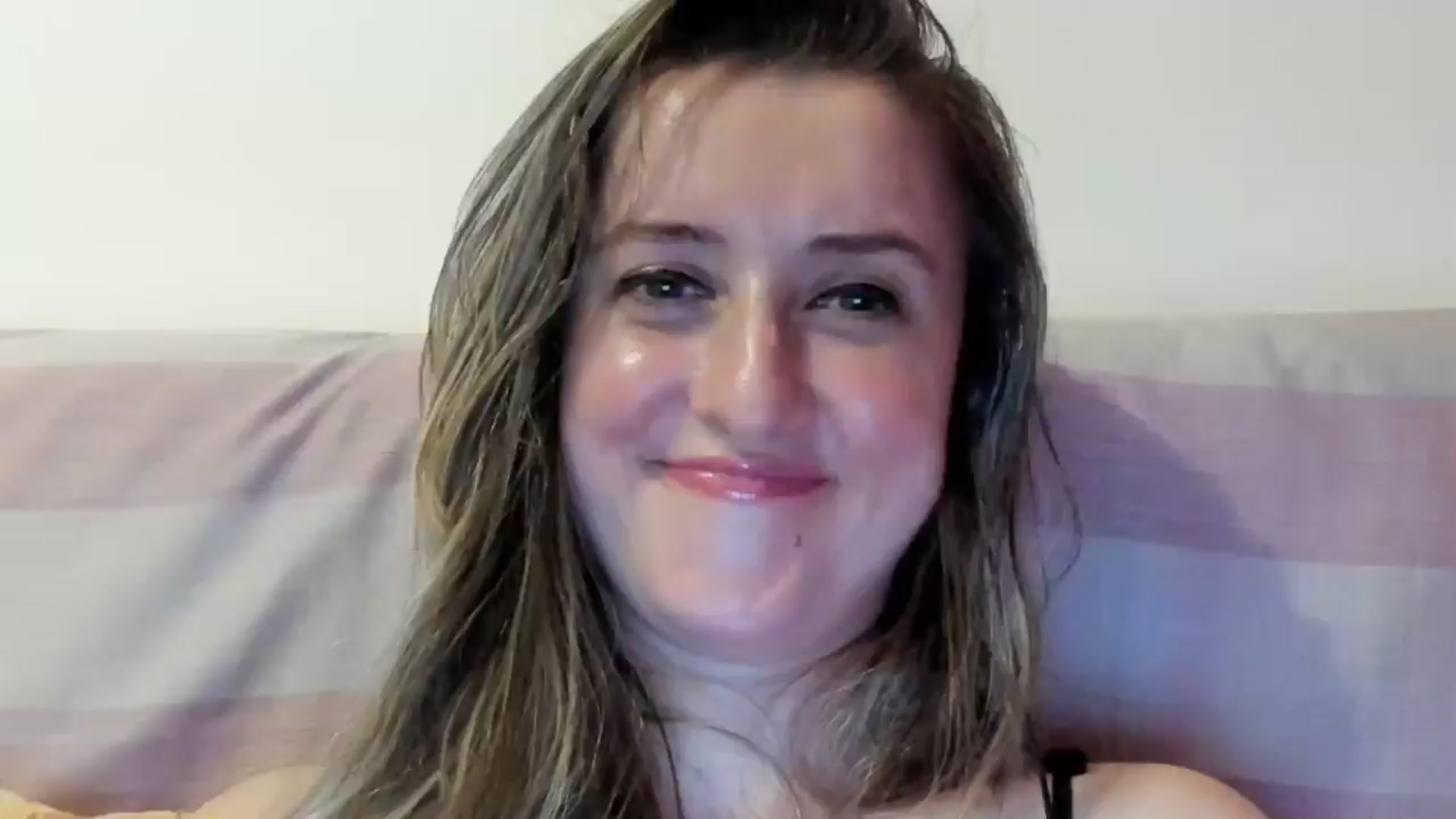 Gallery image thumbnail from BestDream's myfreecams stream on, 07/03/2024, 23:41 image 13 of 20