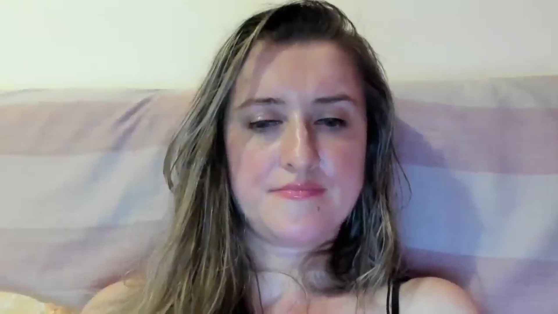 Gallery image thumbnail from BestDream's myfreecams stream on, 07/04/2024, 24:00 image 12 of 20