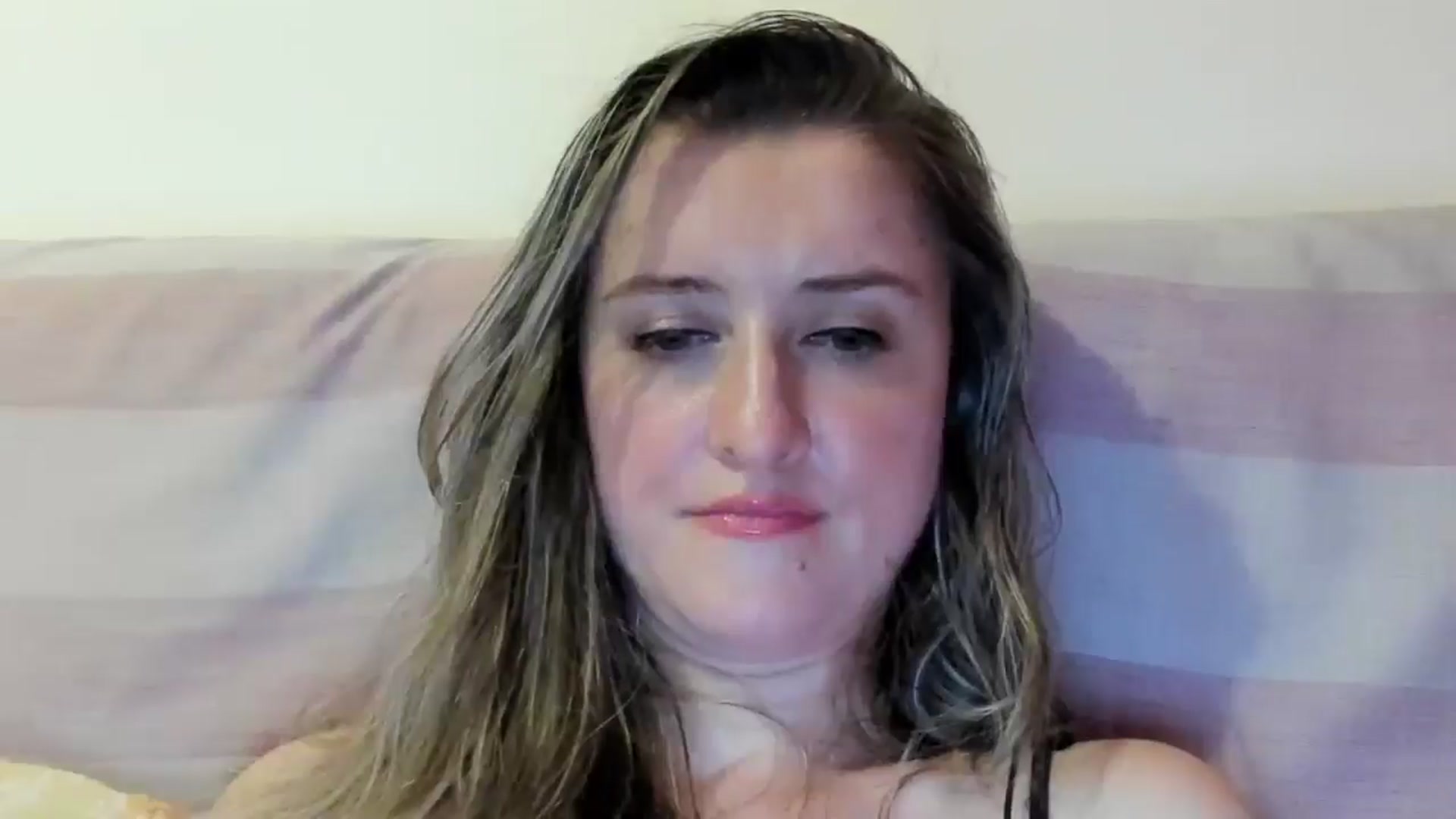 Gallery image thumbnail from BestDream's myfreecams stream on, 07/04/2024, 24:00 image 16 of 20