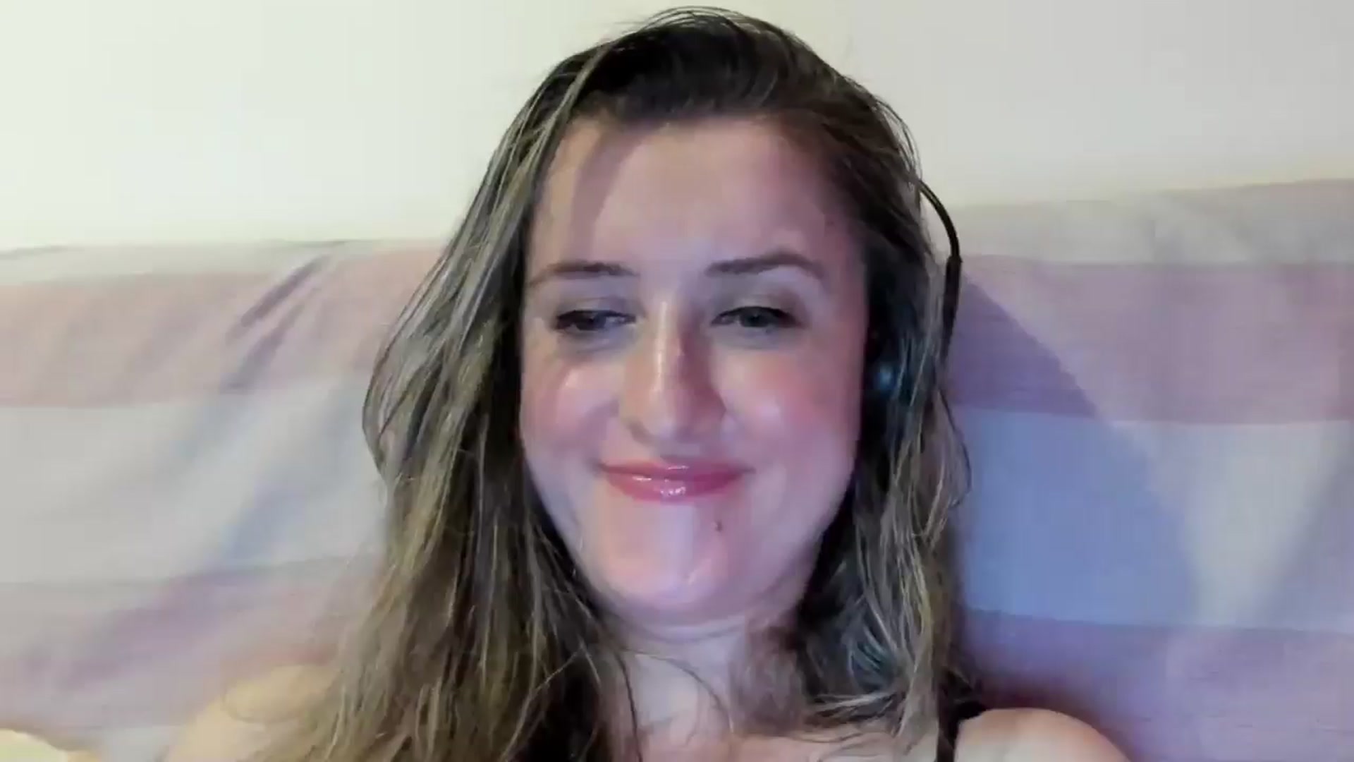 Gallery image thumbnail from BestDream's myfreecams stream on, 07/04/2024, 24:00 image 20 of 20