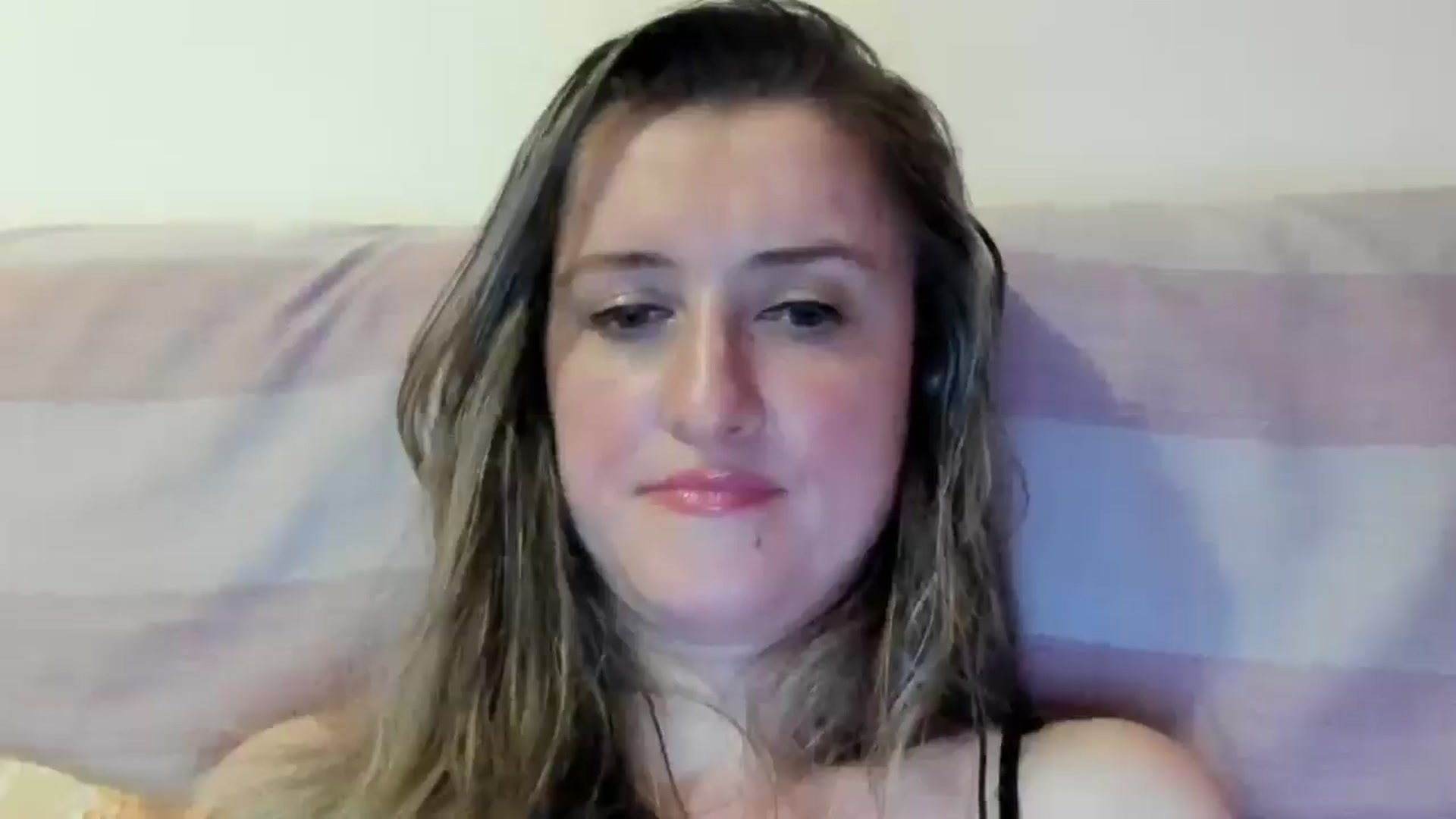 Gallery image thumbnail from BestDream's myfreecams stream on, 07/04/2024, 24:00 image 8 of 20