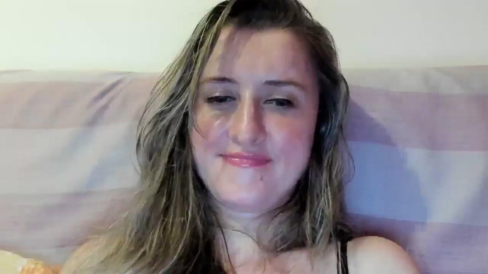 Gallery image thumbnail from BestDream's myfreecams stream on, 07/04/2024, 24:00 image 5 of 20