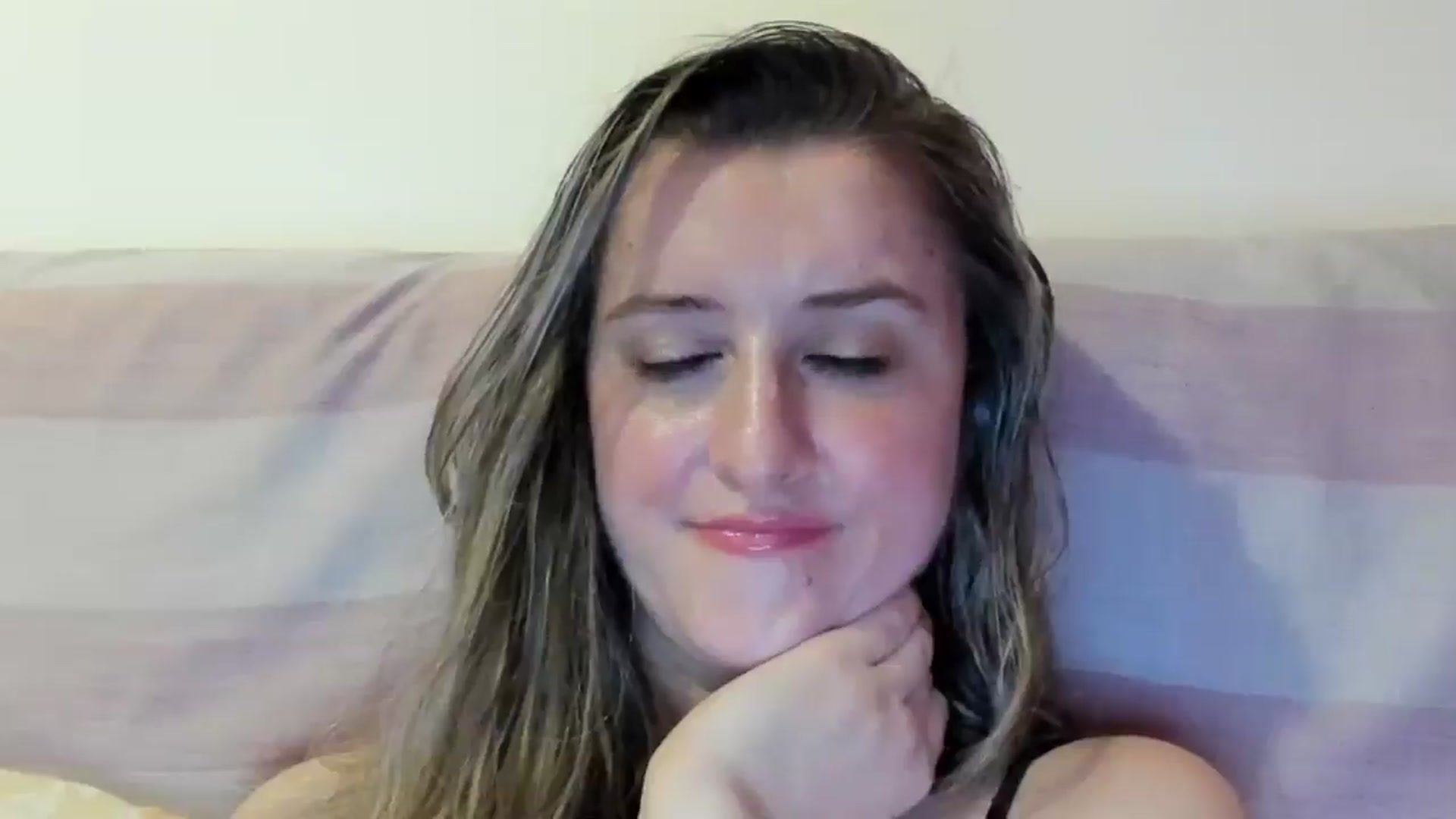 Gallery image thumbnail from BestDream's myfreecams stream on, 07/04/2024, 24:00 image 15 of 20