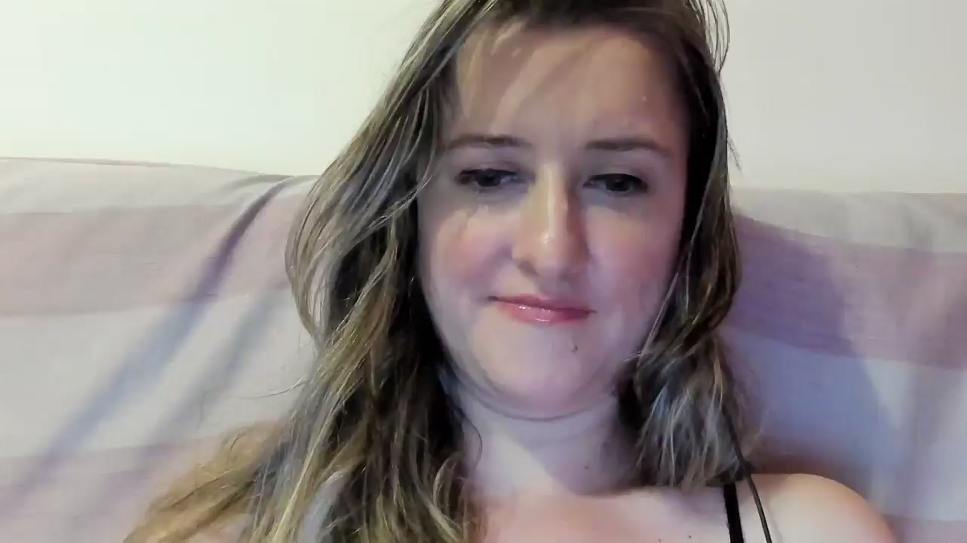 Gallery image thumbnail from BestDream's myfreecams stream on, 07/04/2024, 23:06 image 1 of 20