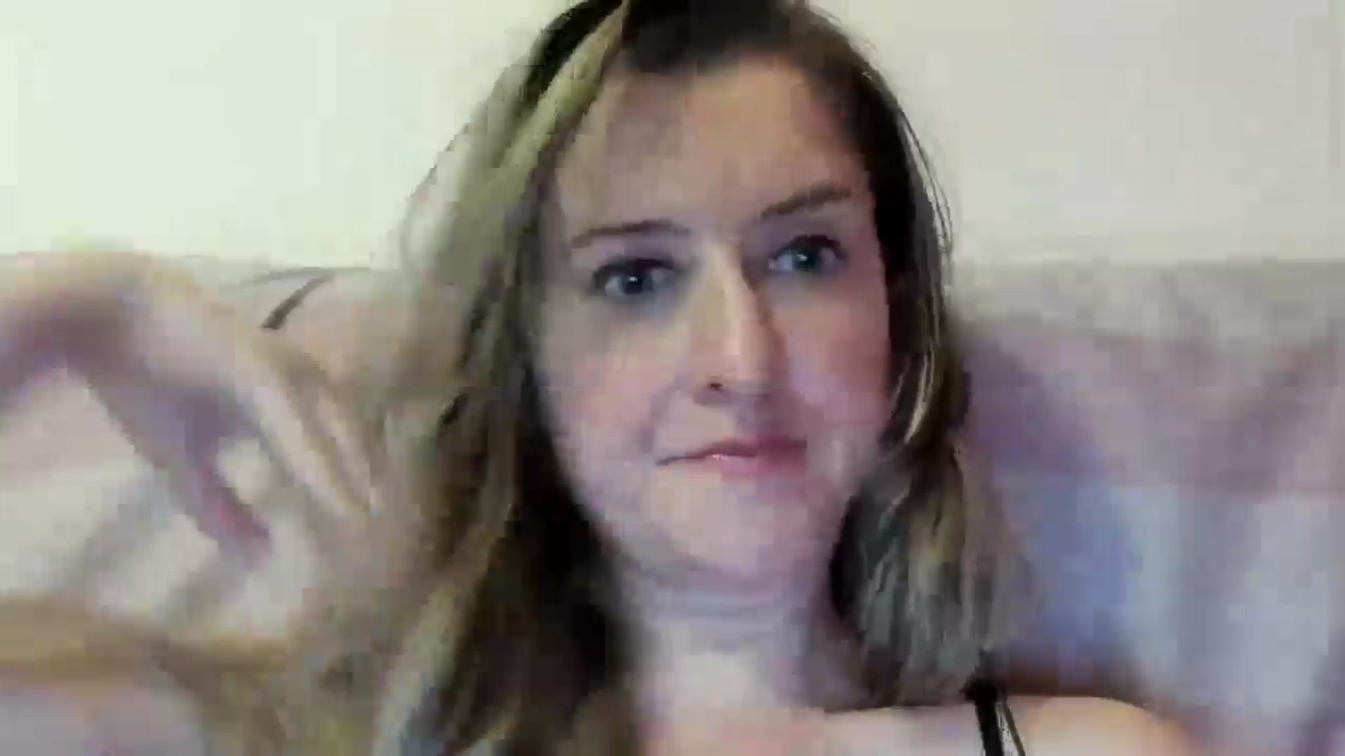 Gallery image thumbnail from BestDream's myfreecams stream on, 07/04/2024, 23:34 image 15 of 20