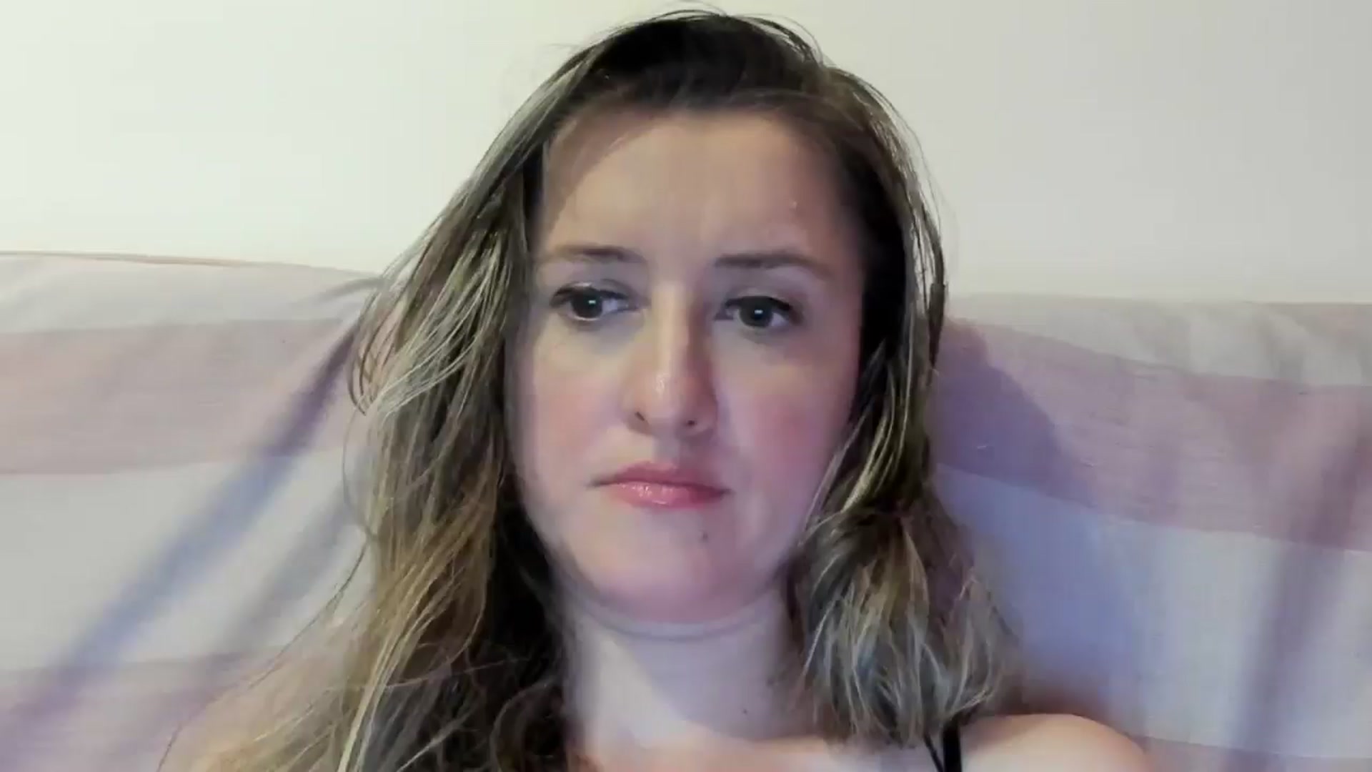 Gallery image thumbnail from BestDream's myfreecams stream on, 07/04/2024, 23:34 image 11 of 20