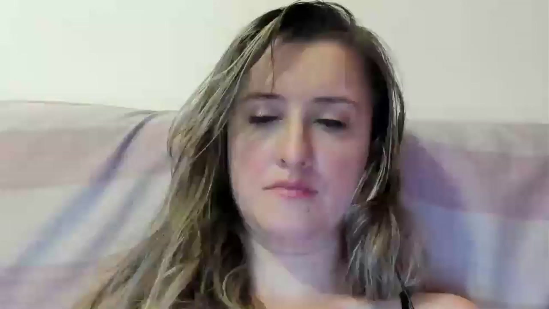 Gallery image thumbnail from BestDream's myfreecams stream on, 07/04/2024, 23:34 image 17 of 20