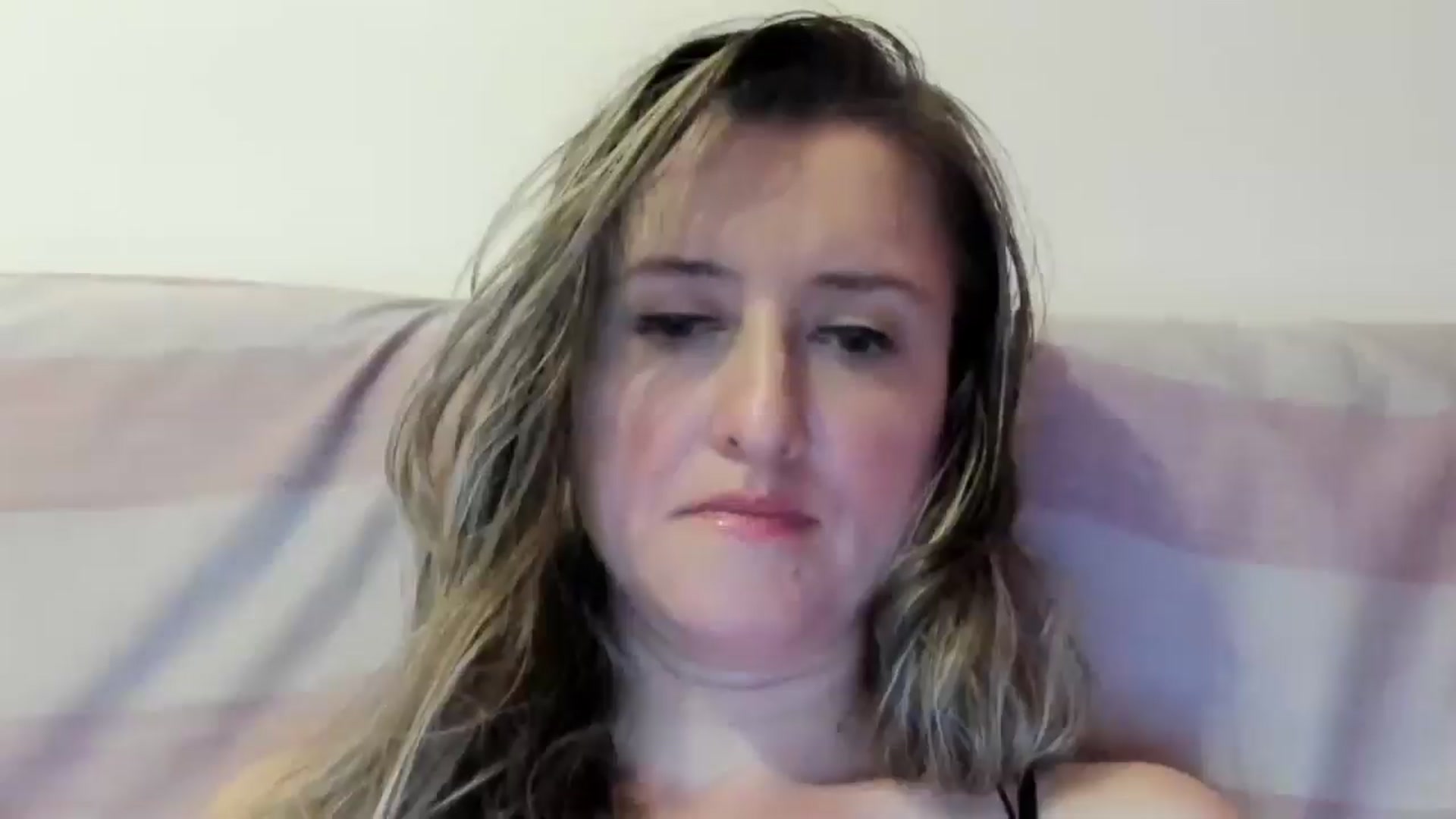 Gallery image thumbnail from BestDream's myfreecams stream on, 07/04/2024, 23:34 image 8 of 20