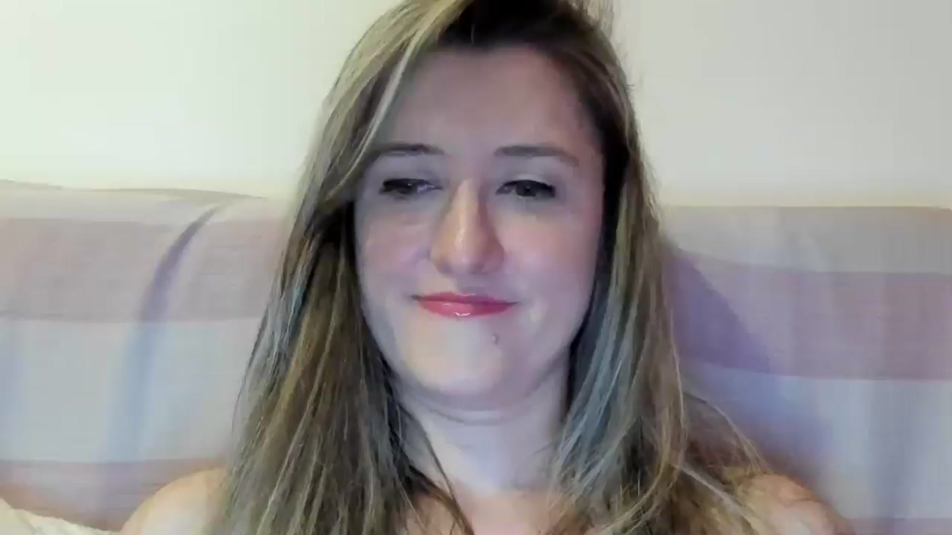 Gallery image thumbnail from BestDream's myfreecams stream on, 07/05/2024, 22:44 image 9 of 20