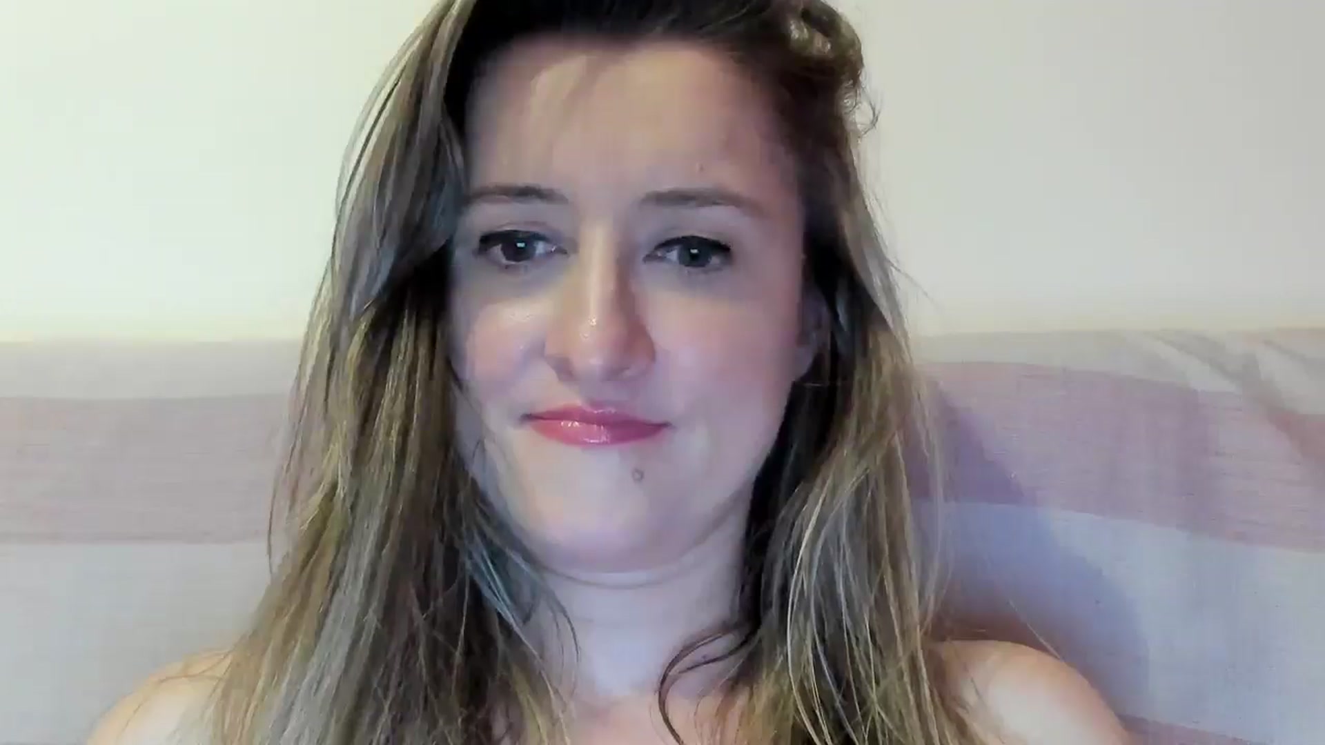 Gallery image thumbnail from BestDream's myfreecams stream on, 07/05/2024, 23:50 image 7 of 20