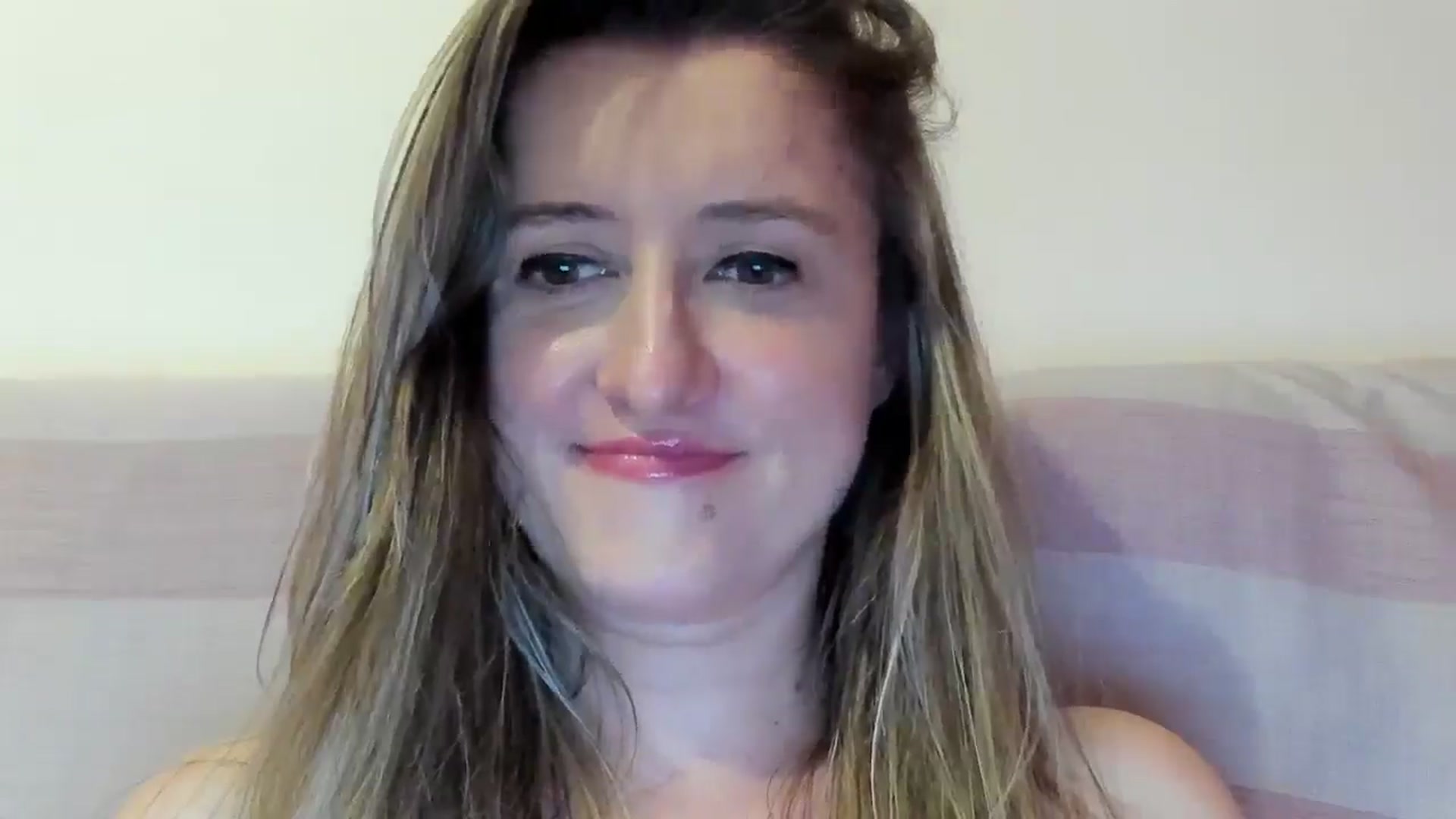 Gallery image thumbnail from BestDream's myfreecams stream on, 07/05/2024, 23:50 image 19 of 20