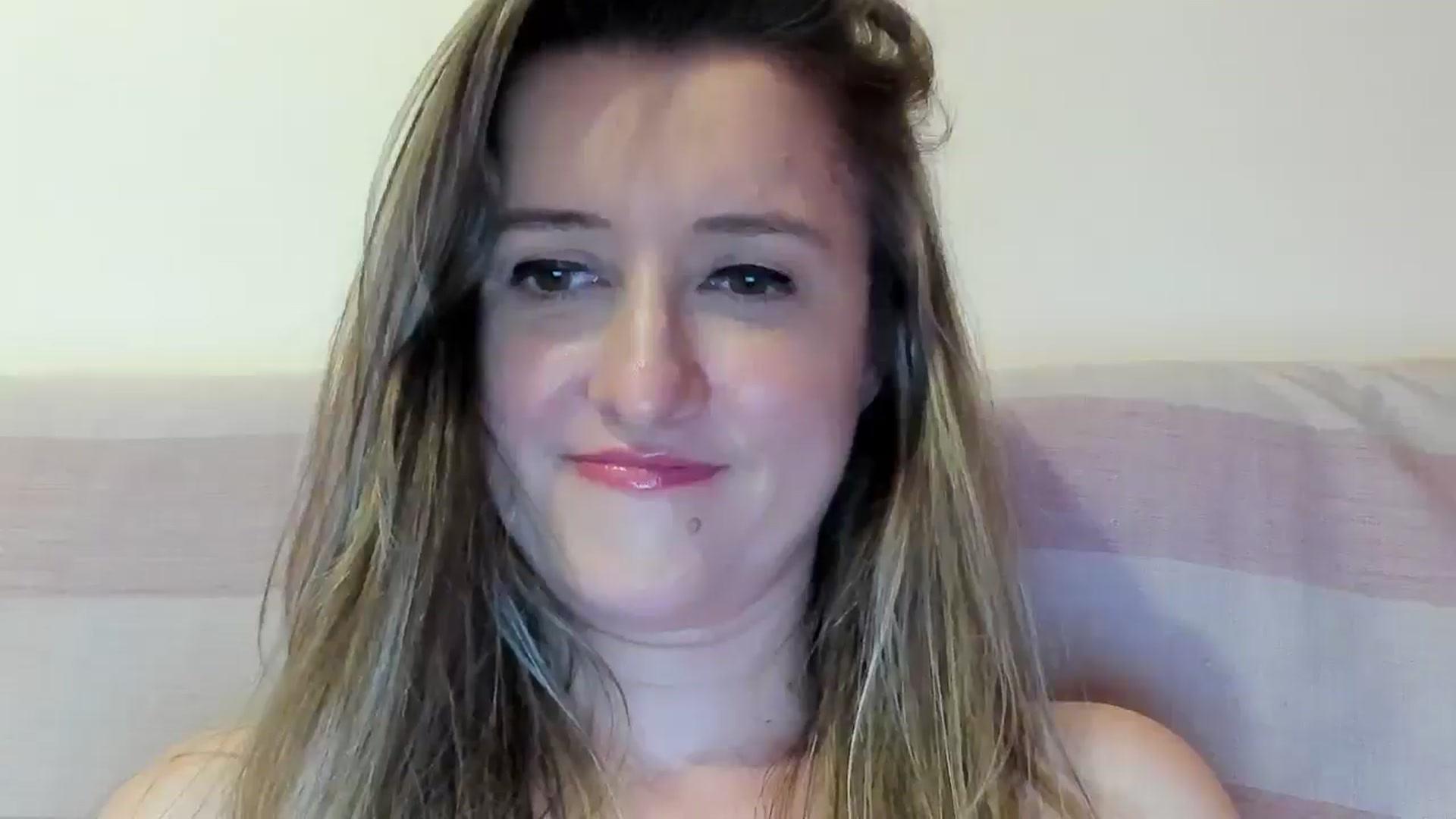 Gallery image thumbnail from BestDream's myfreecams stream on, 07/05/2024, 23:50 image 13 of 20
