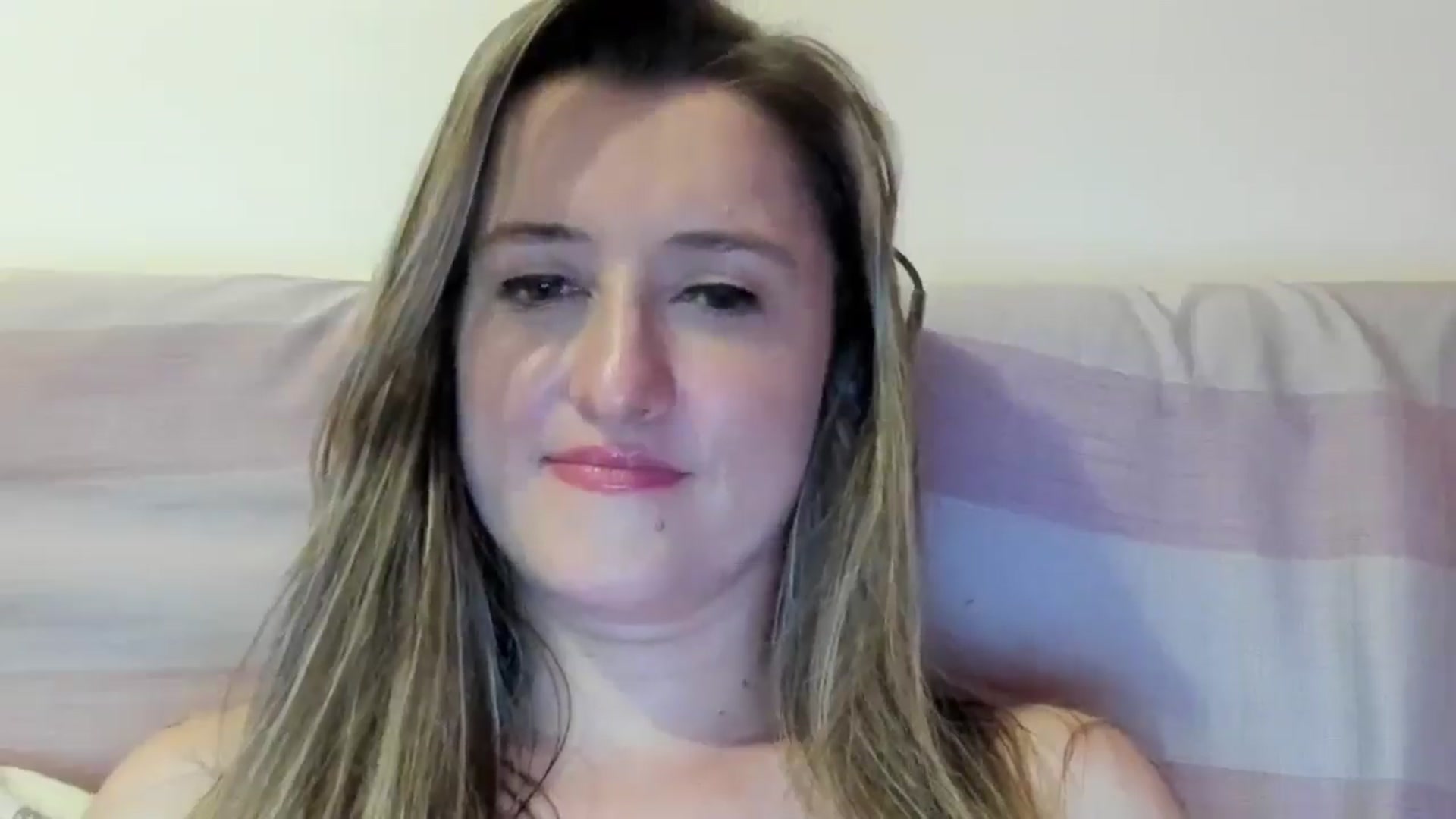 Gallery image thumbnail from BestDream's myfreecams stream on, 07/06/2024, 01:38 image 14 of 20