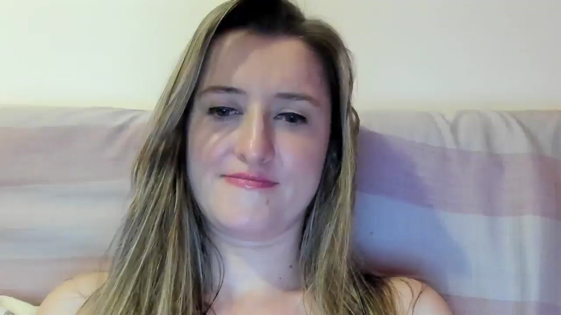 Gallery image thumbnail from BestDream's myfreecams stream on, 07/06/2024, 01:38 image 8 of 20