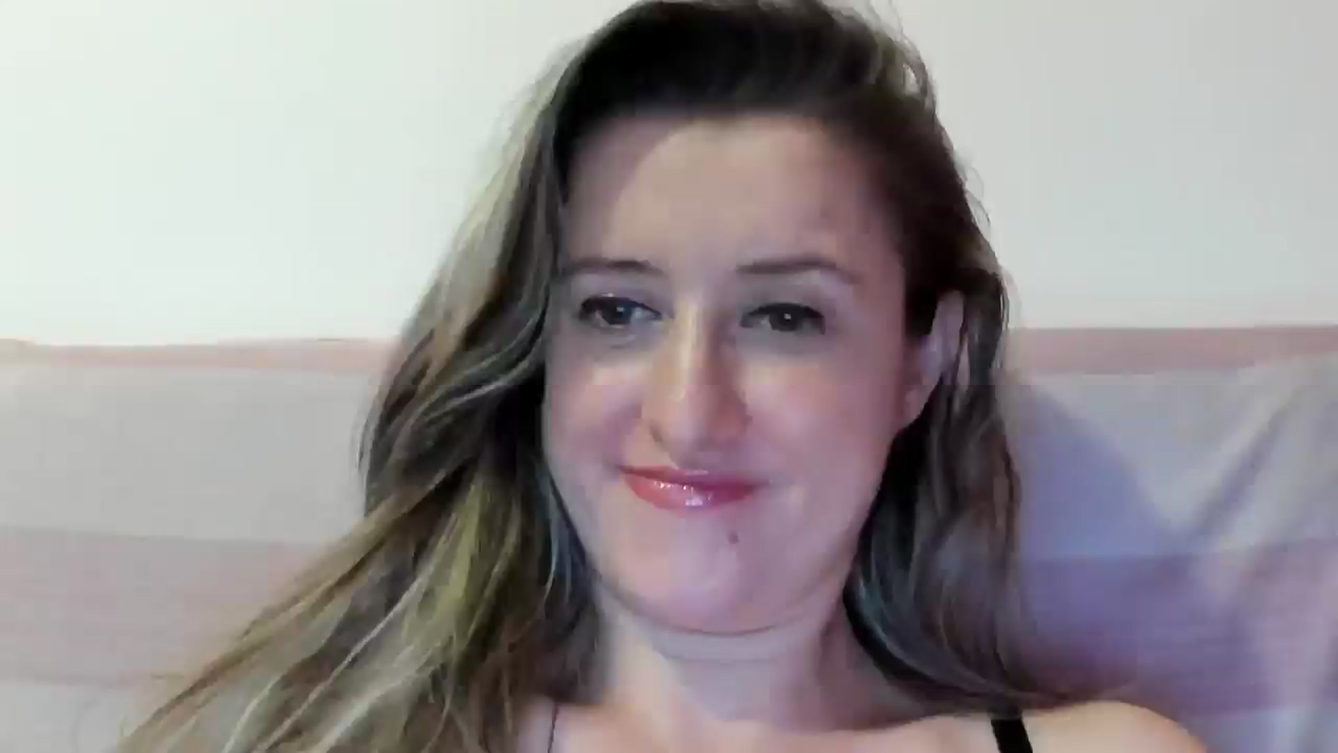 Gallery image thumbnail from BestDream's myfreecams stream on, 07/06/2024, 21:14 image 15 of 20