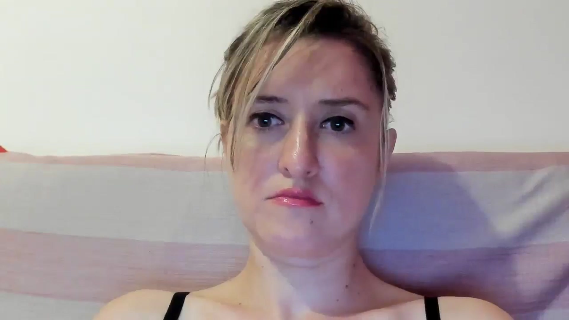 Gallery image thumbnail from BestDream's myfreecams stream on, 07/06/2024, 22:09 image 9 of 20