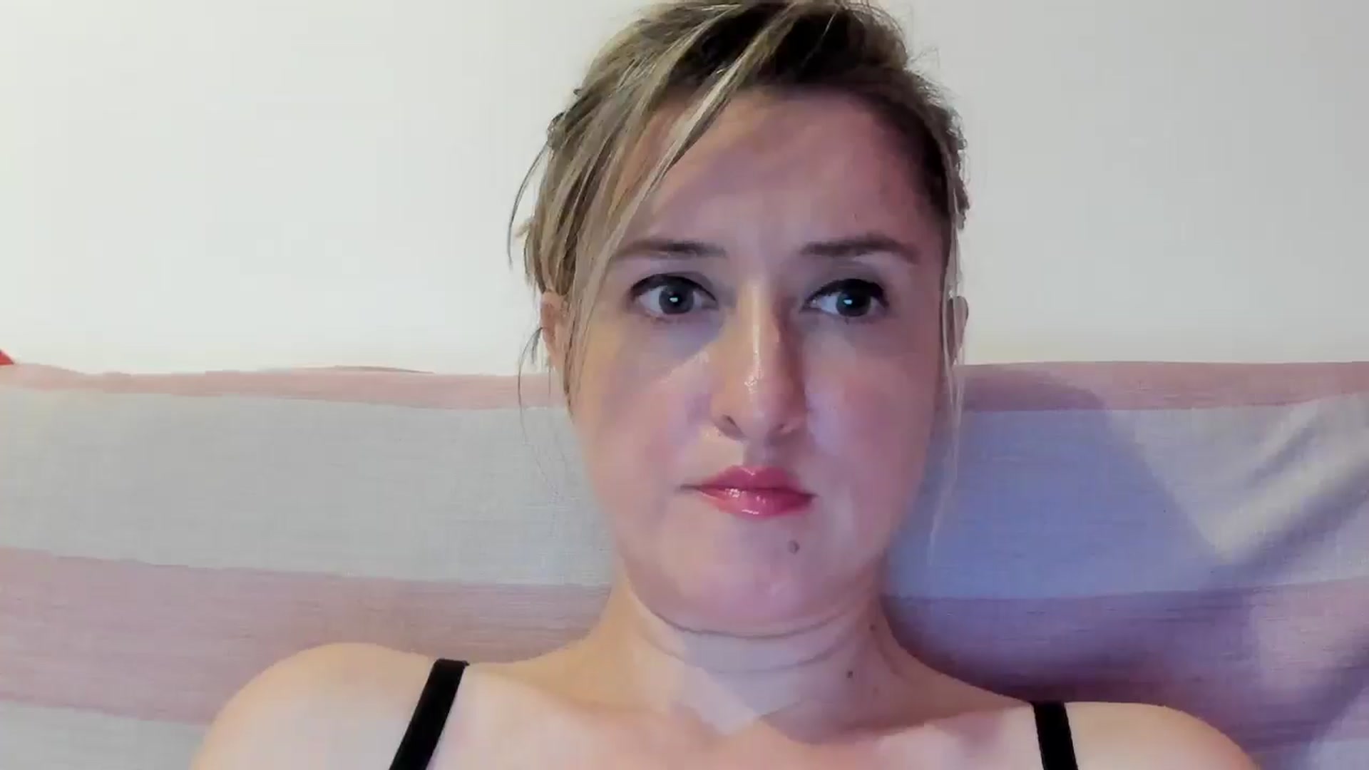 Gallery image thumbnail from BestDream's myfreecams stream on, 07/06/2024, 22:09 image 2 of 20